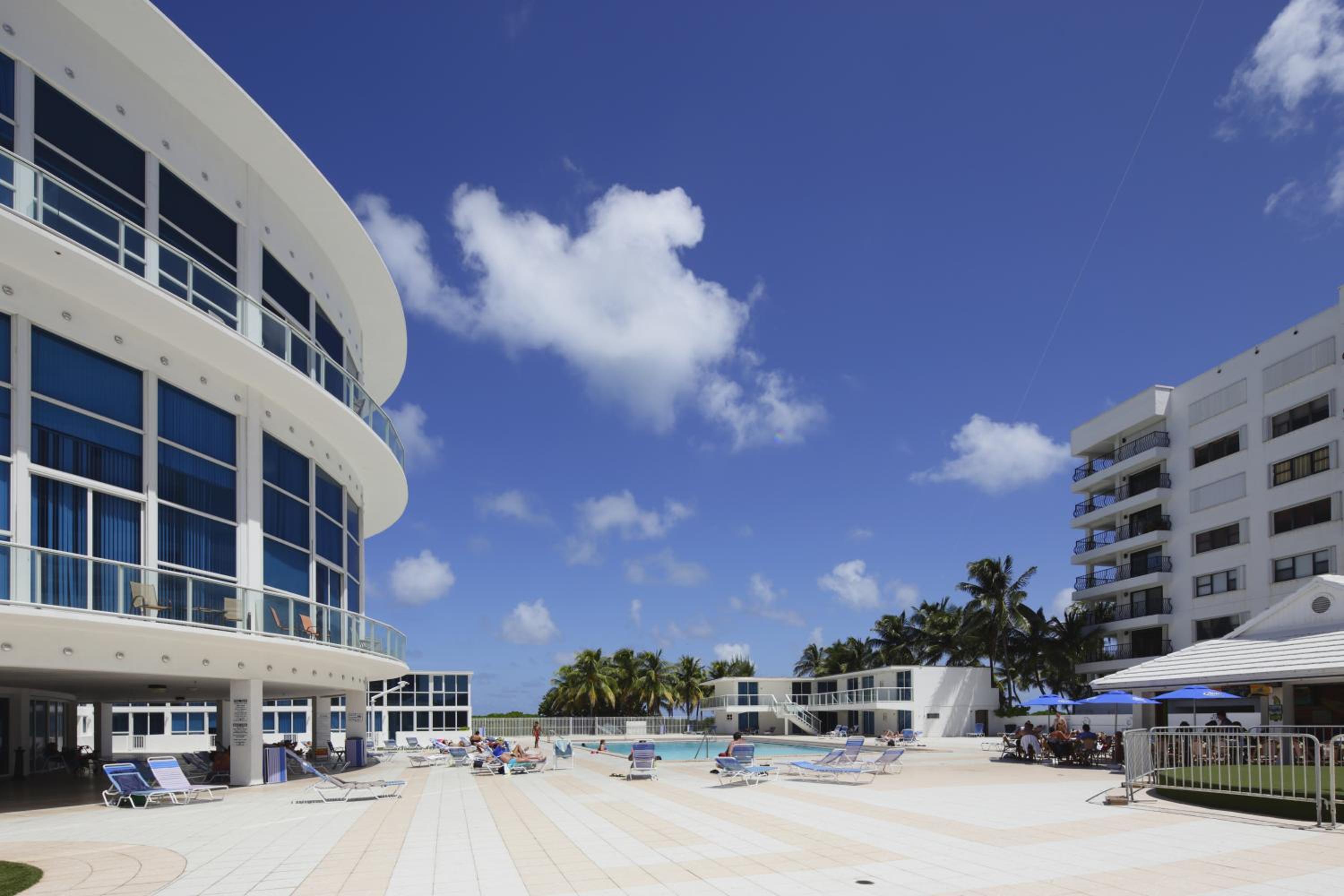 New Point Miami Beach Apartments