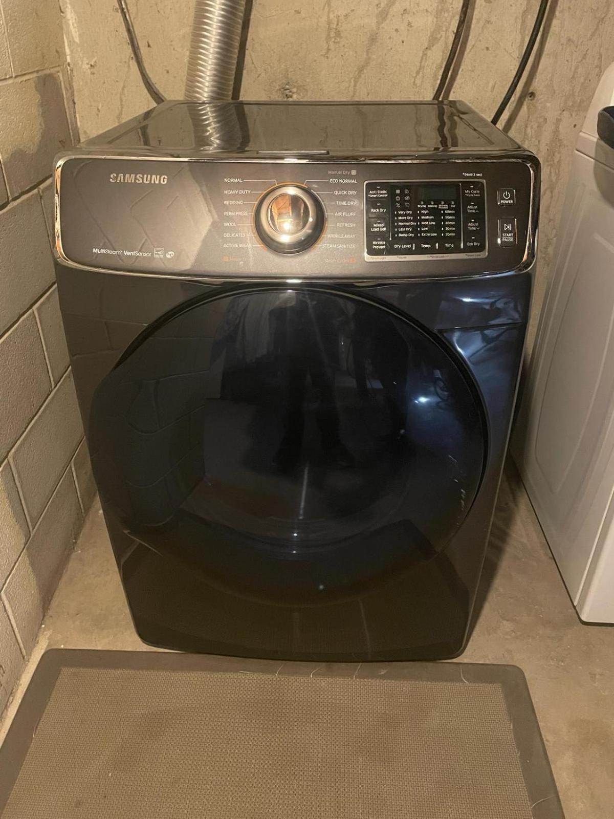 Spotless 2 Bedroom Suite in Winnipeg