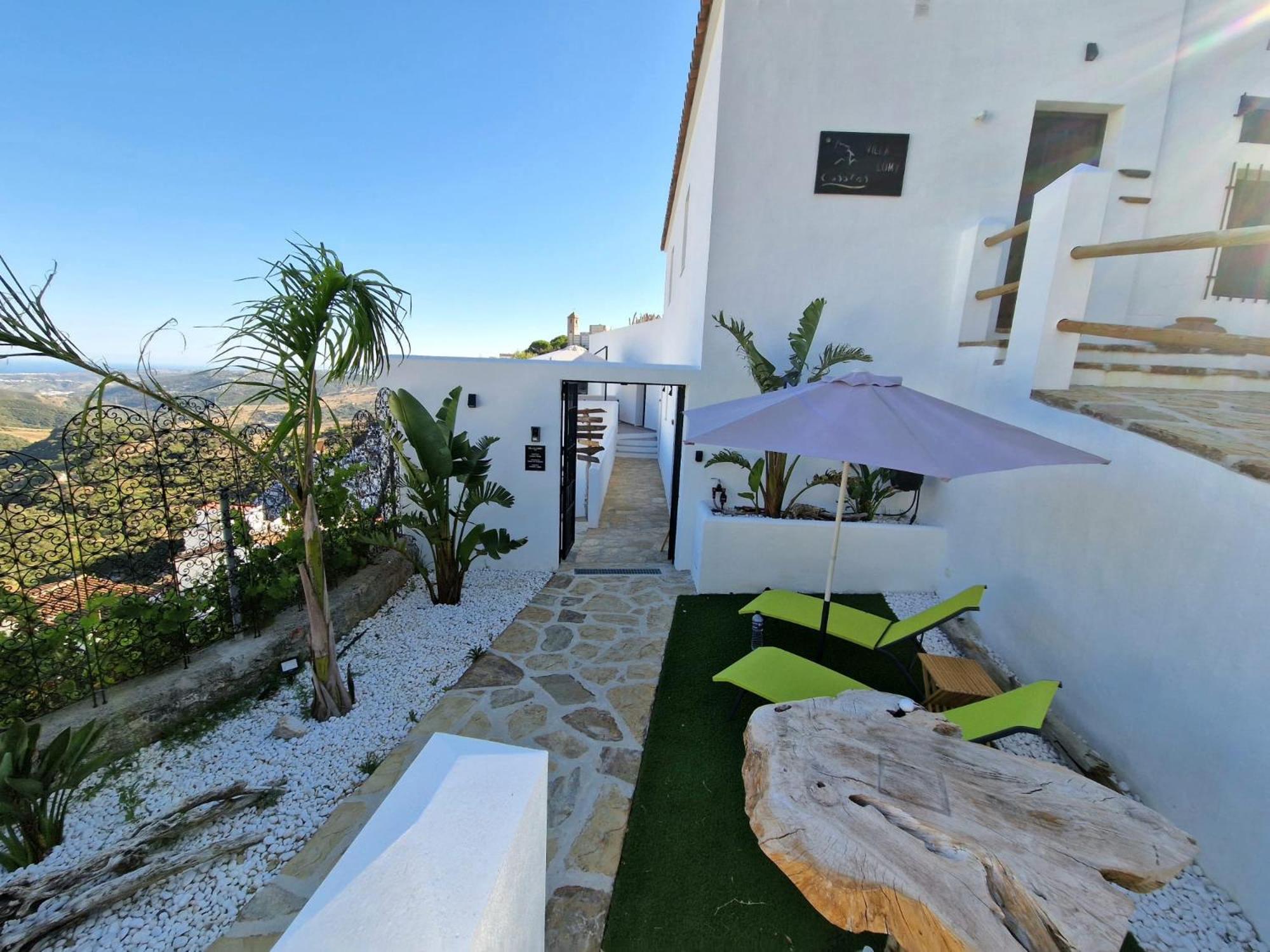 Villa Lomy Casares