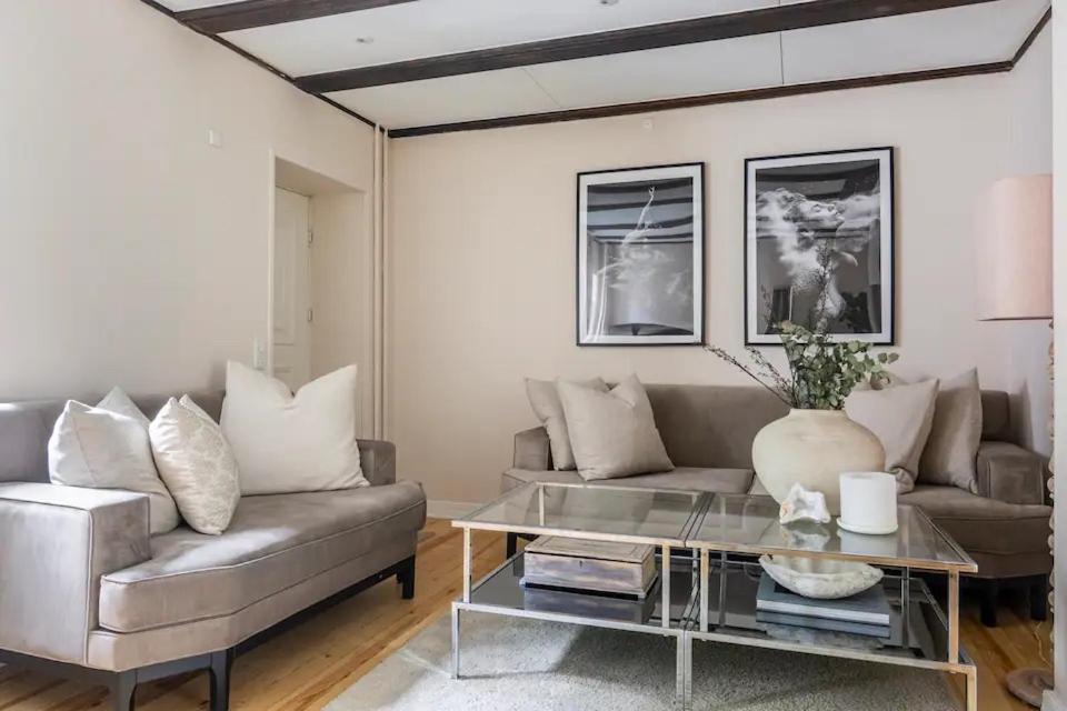 Connected luxury apartments in historical Copenhagen townhouse