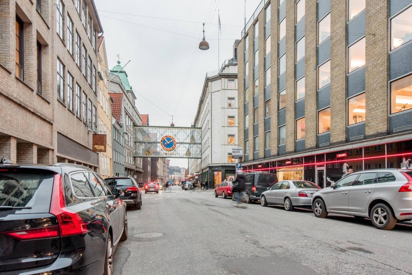 Connected luxury apartments in historical Copenhagen townhouse