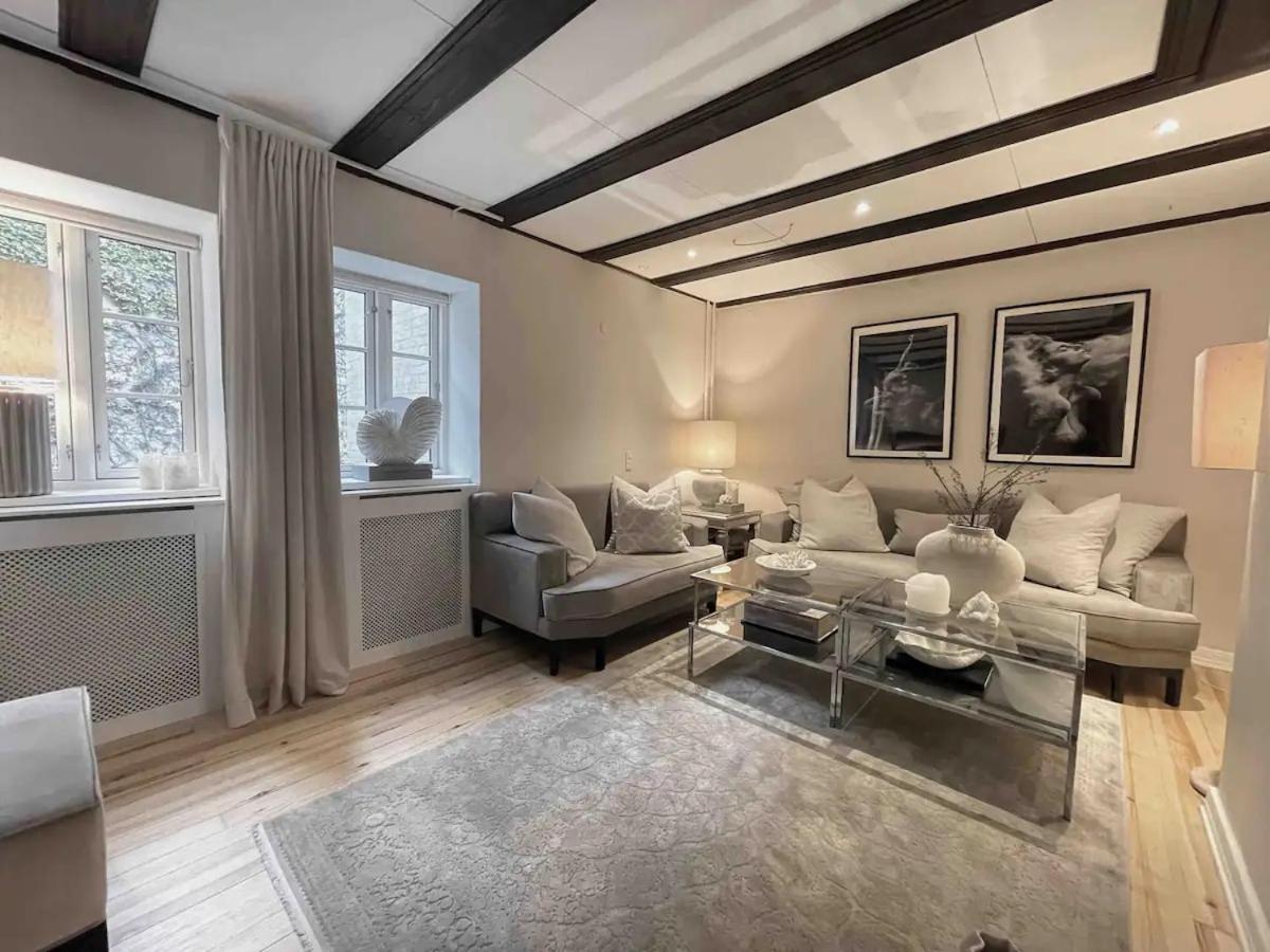 Connected luxury apartments in historical Copenhagen townhouse