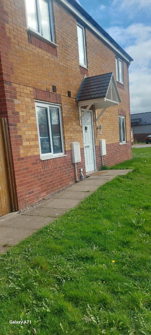 Bolton-2bedroom-2Bathroom-Parking view 2