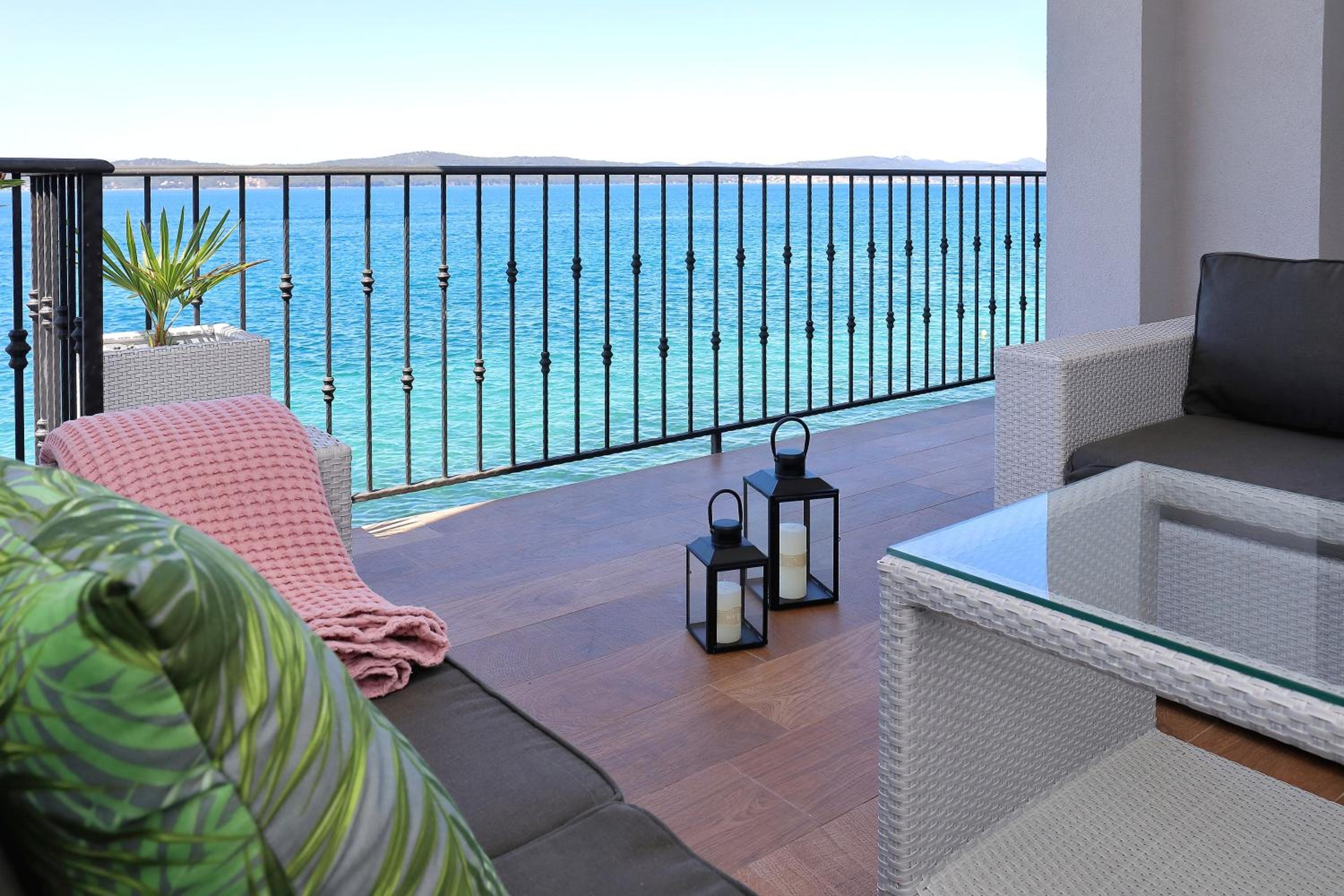 Aqua Cabana 1 view 2