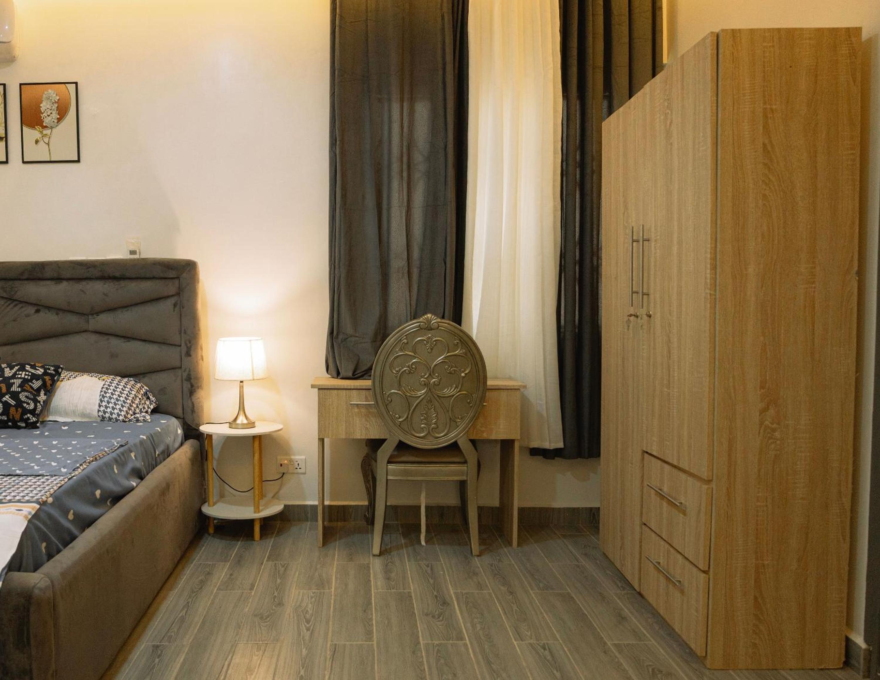 CMP APARTMENTS