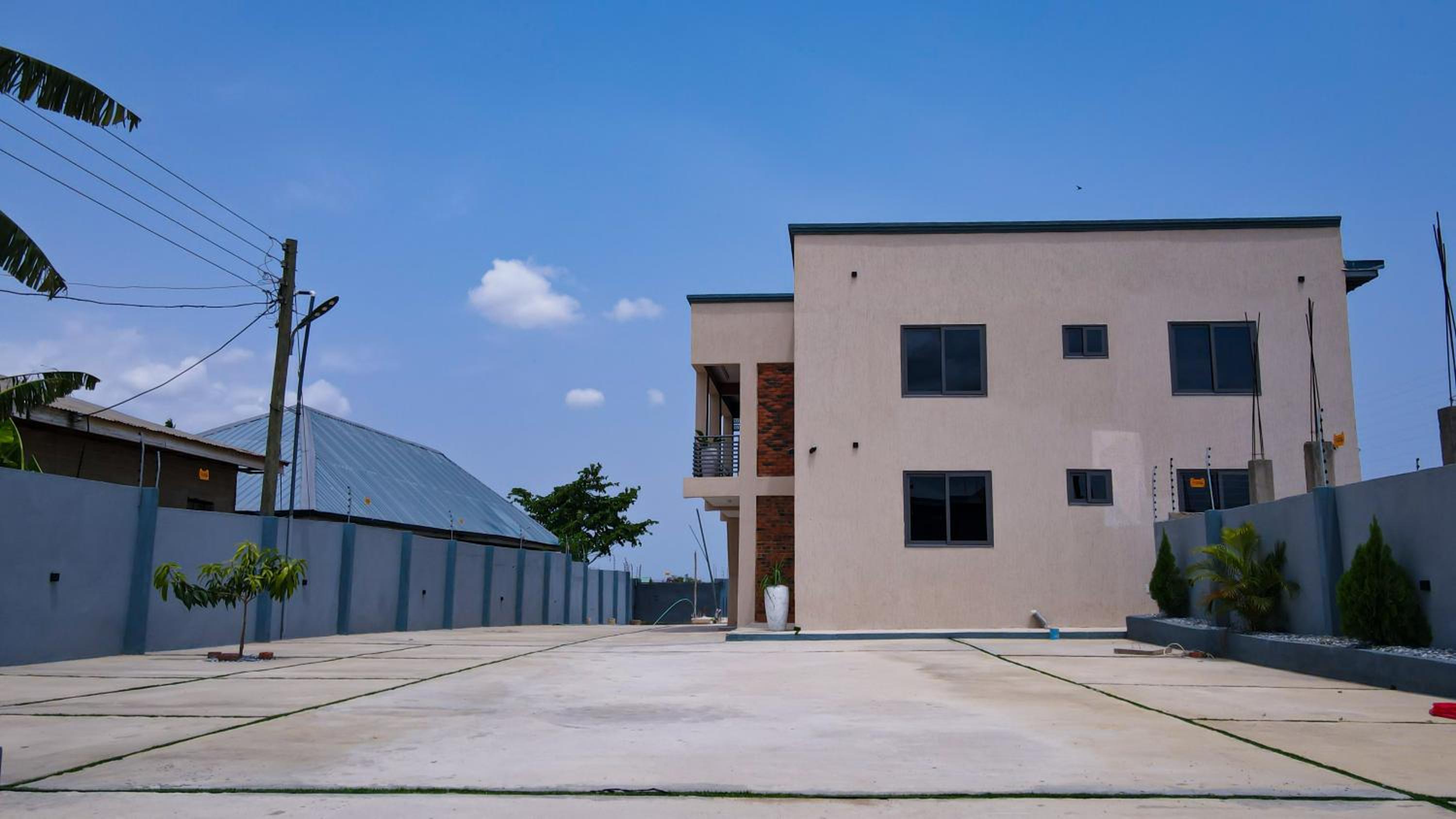 CMP APARTMENTS