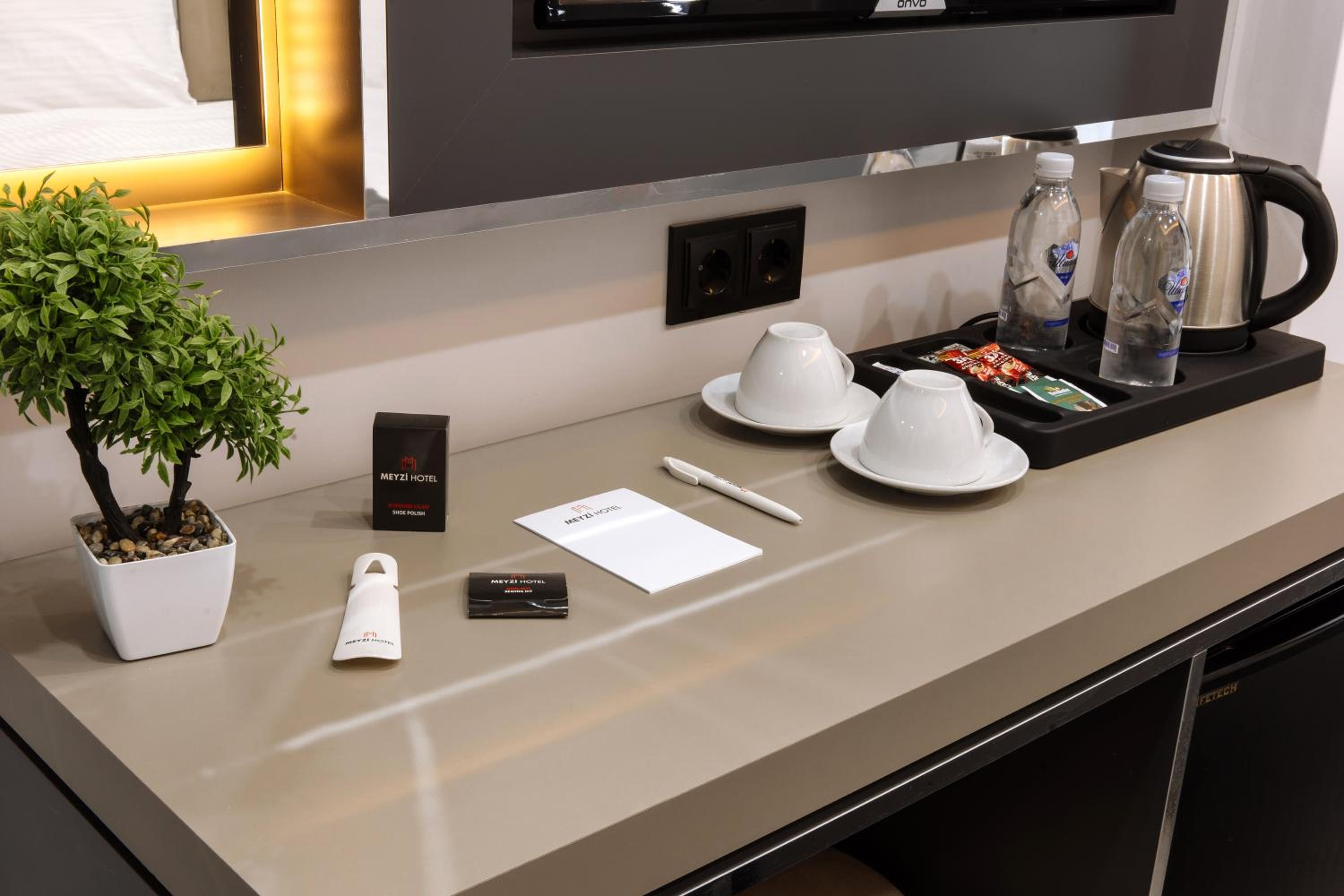 Meyzi Hotel - Image 38