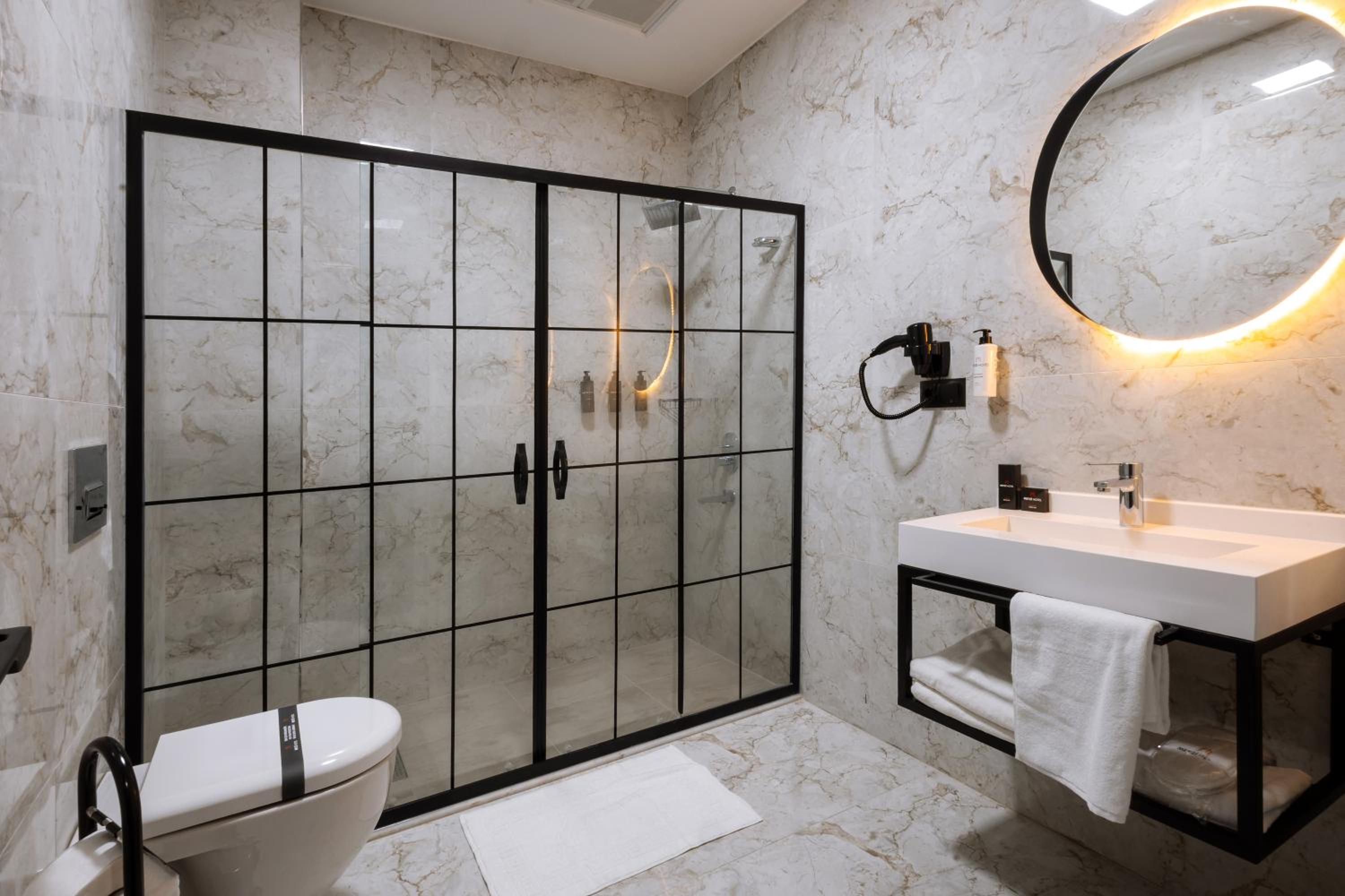 Meyzi Hotel - Image 40