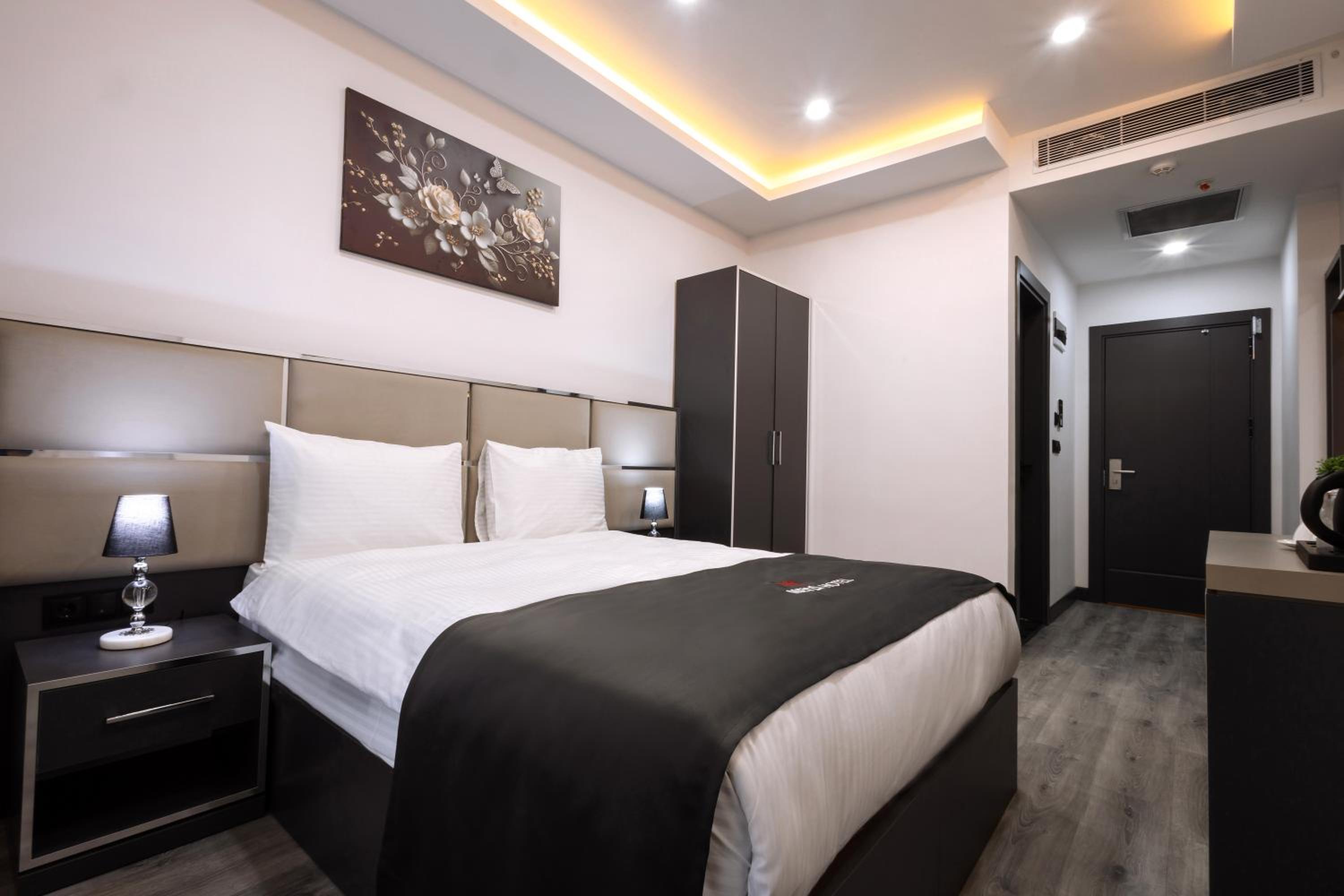 Meyzi Hotel - Image 42