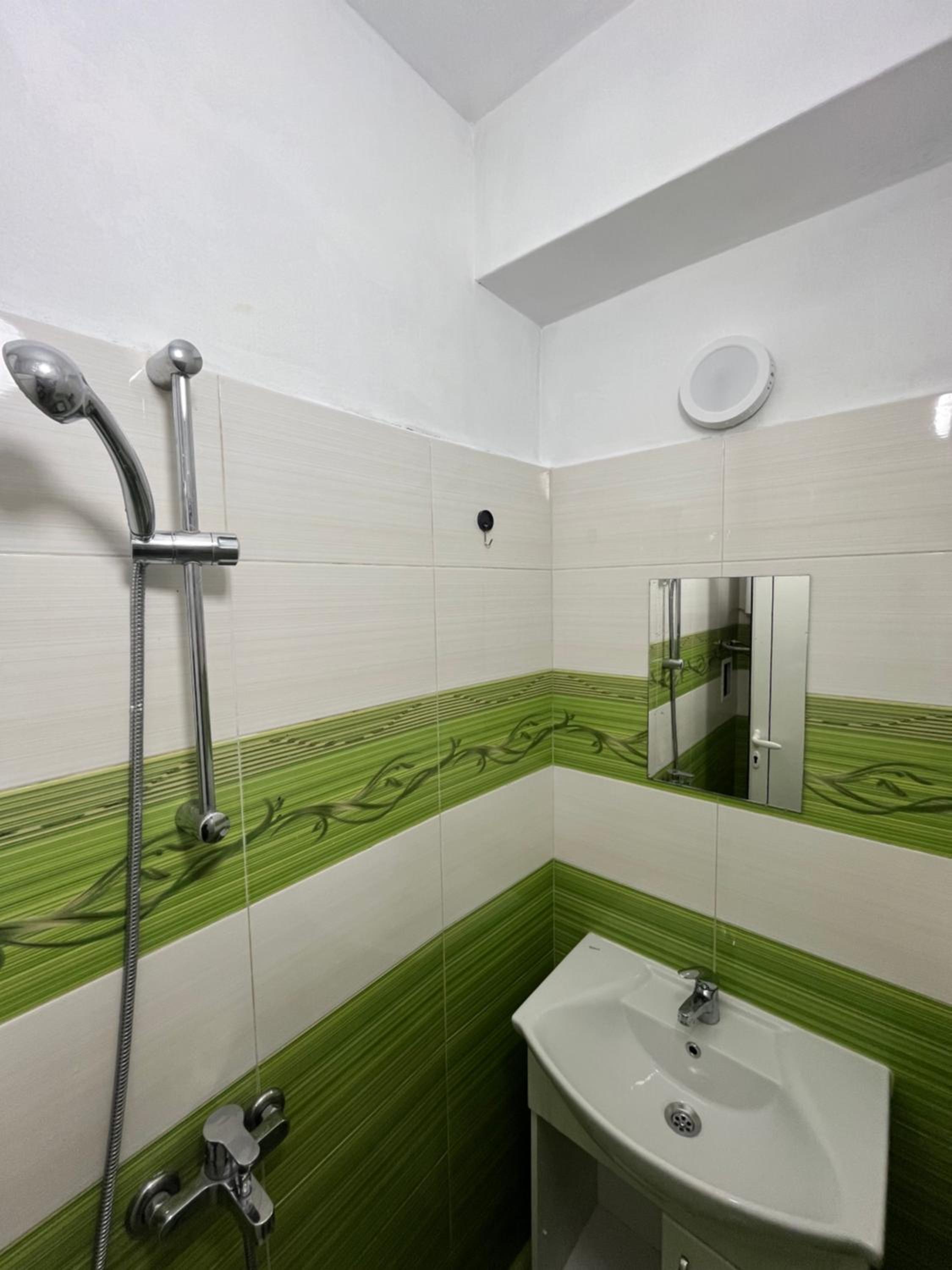 Nova Guesthouse - Private En-Suite Rooms I Sofia Center I Self Check-In