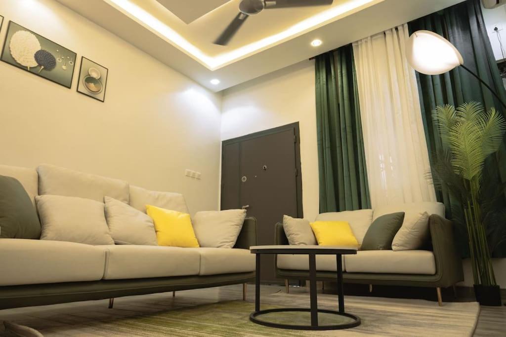CMP APARTMENTS