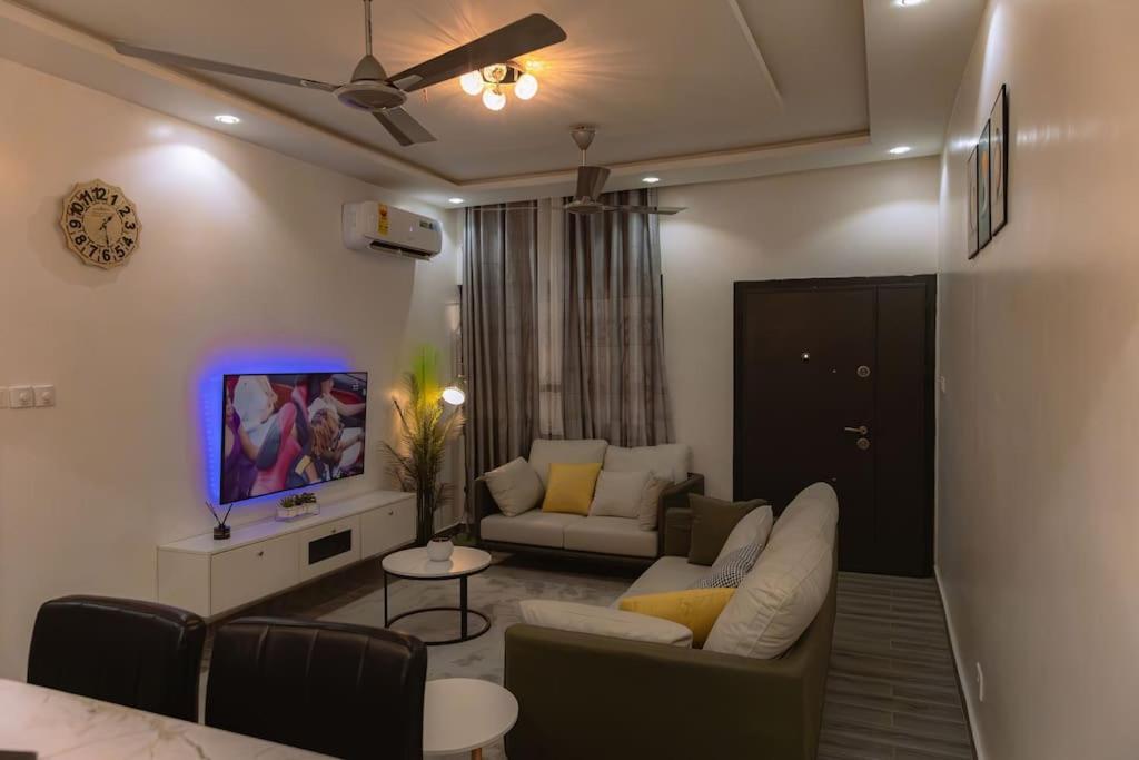 CMP APARTMENTS
