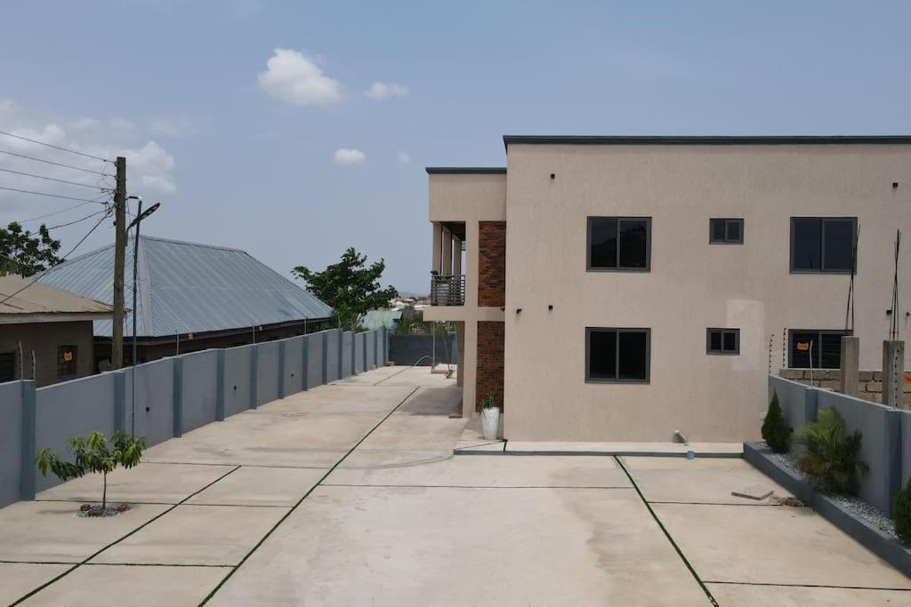 CMP APARTMENTS