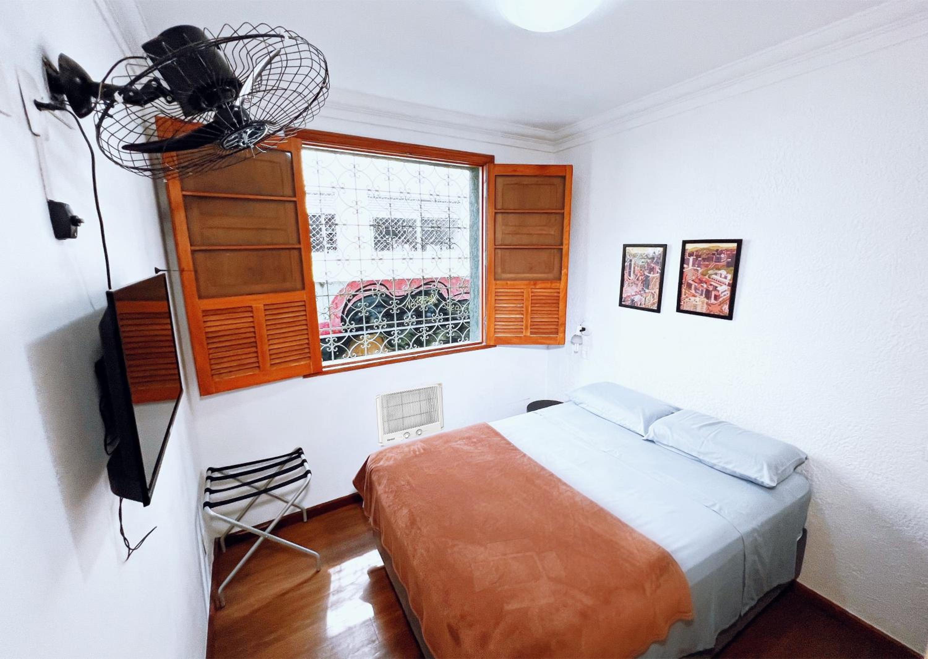 Br Hostel