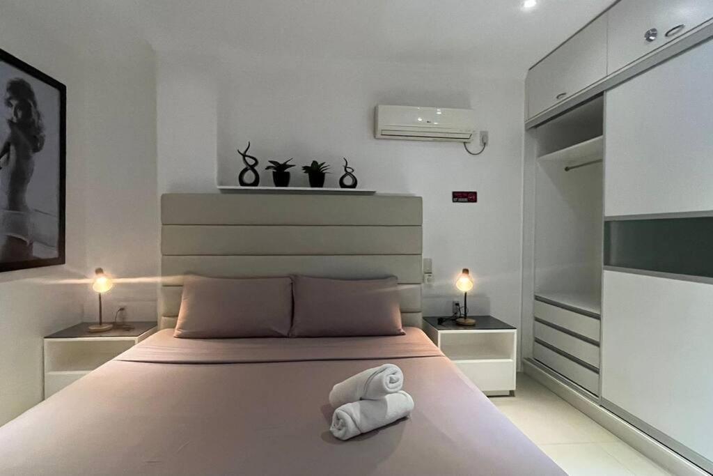 Sheryll Updates - Kandi T2 breezy 1BR on 9th floor with Housekeeping & Netflix view 4