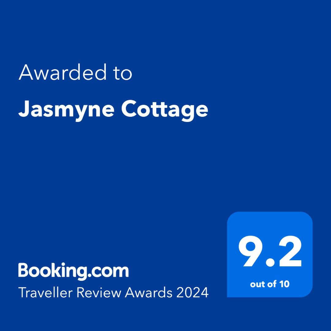 Jasmyne Cottage view 4