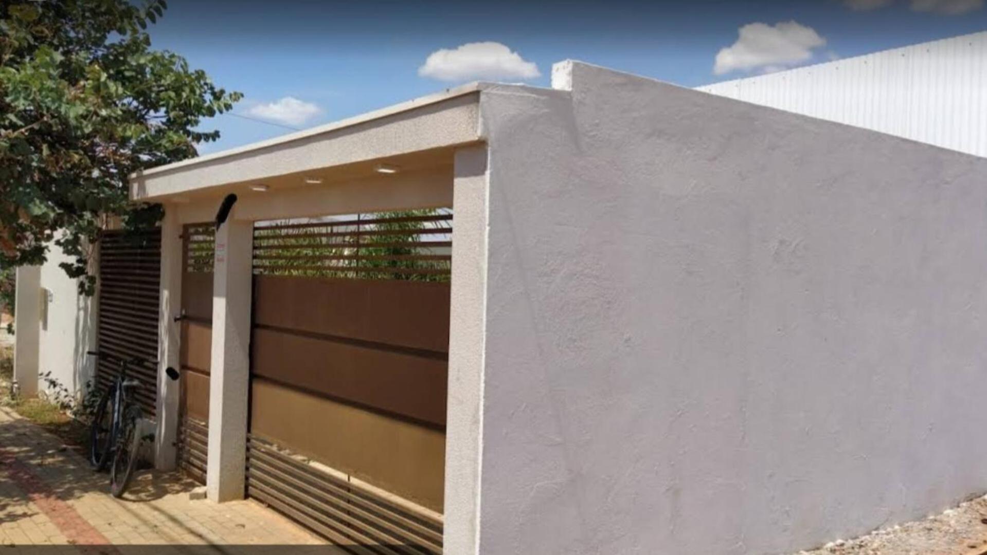 check-in autônomo em Piscina, Hidro, churrasqueira, casa dispondo até 3 quartos, 3 ar, 2b, tudo privativo - Reserva valor 6 hóspedes para abrir os 3 quarto