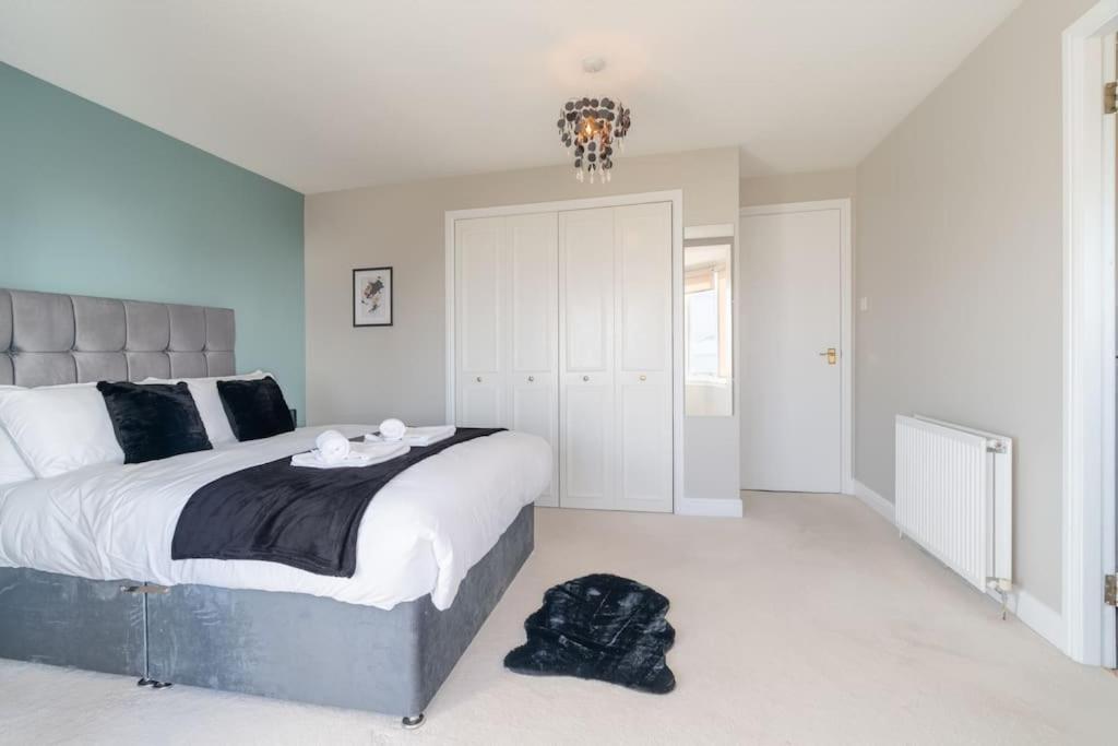 Penthouse at the Bay near Edinburgh view 3