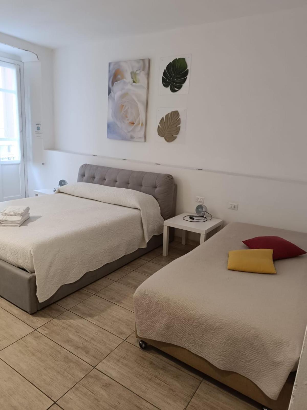 AL183 en Cagliari — hotel room