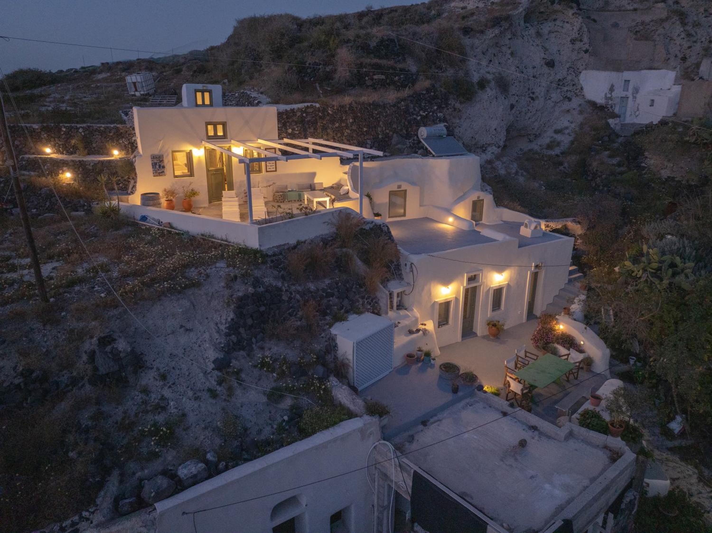 Sunlight Cave Agrilia photo 5