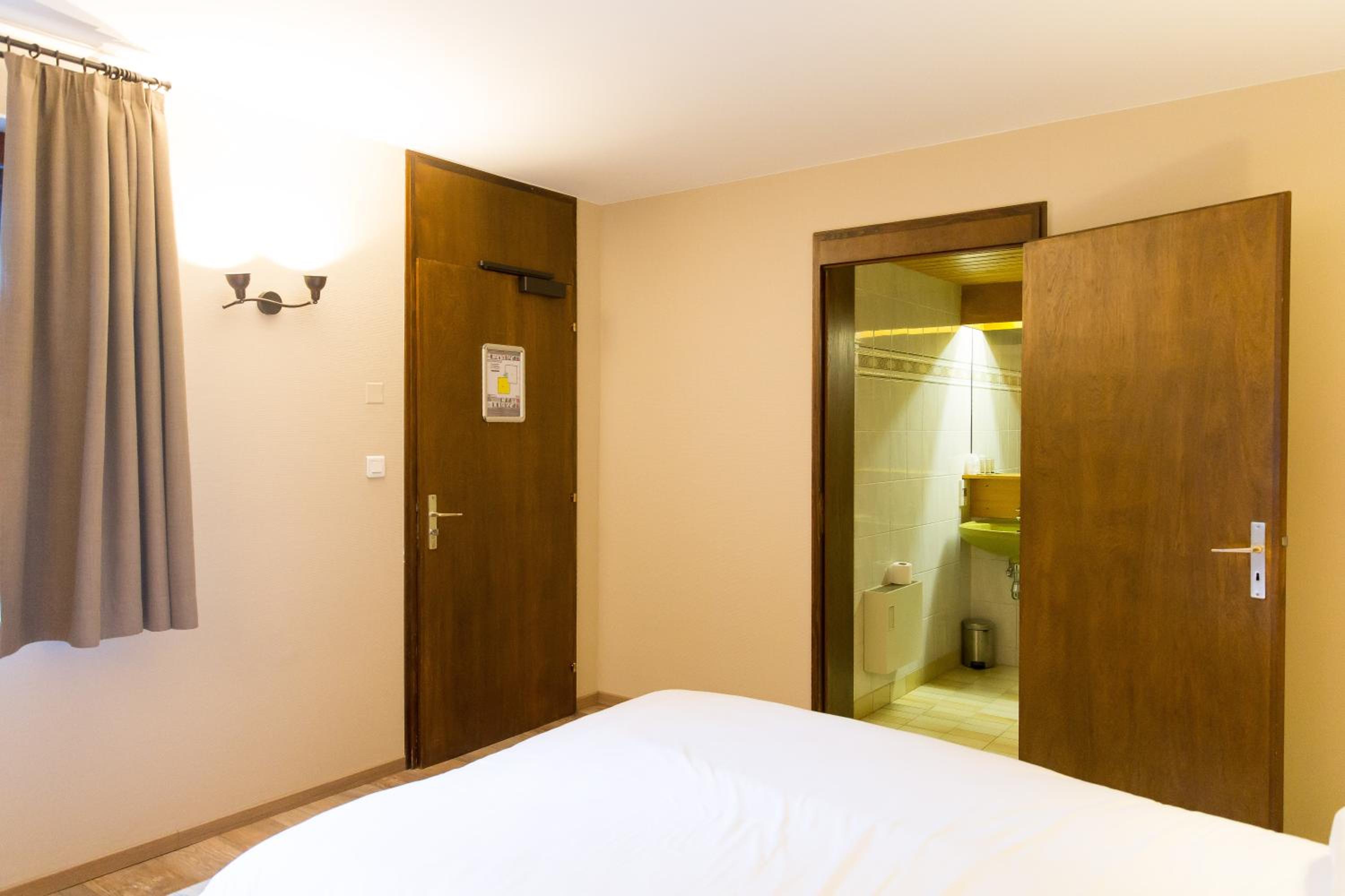 Le Freudeneck en Wangenbourg — hotel room