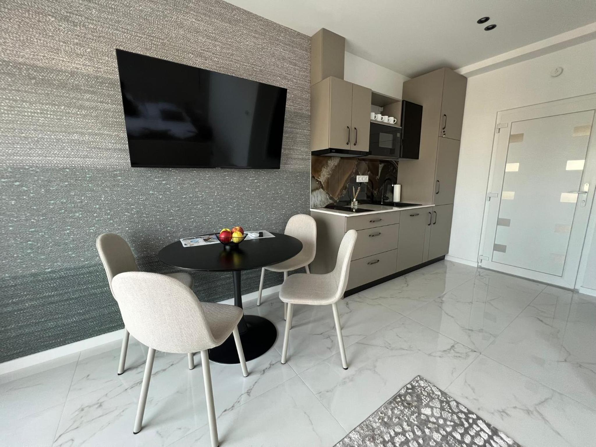 ASTRA LUX Apartments