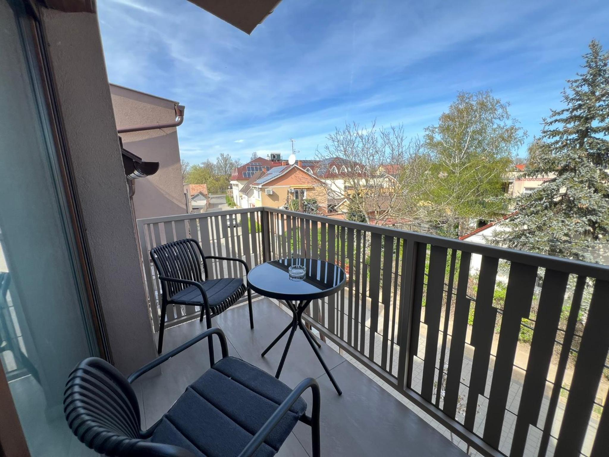 ASTRA LUX Apartments