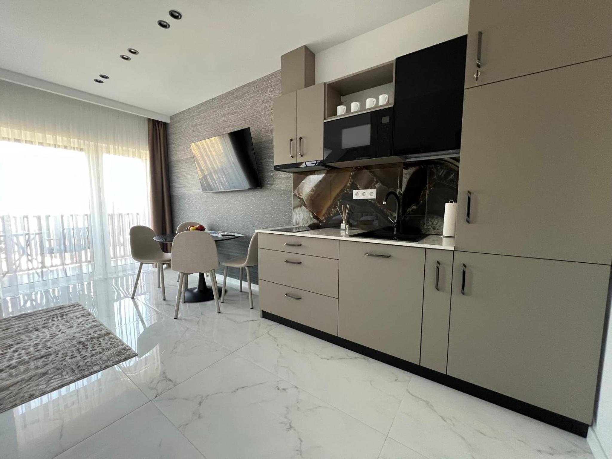 ASTRA LUX Apartments