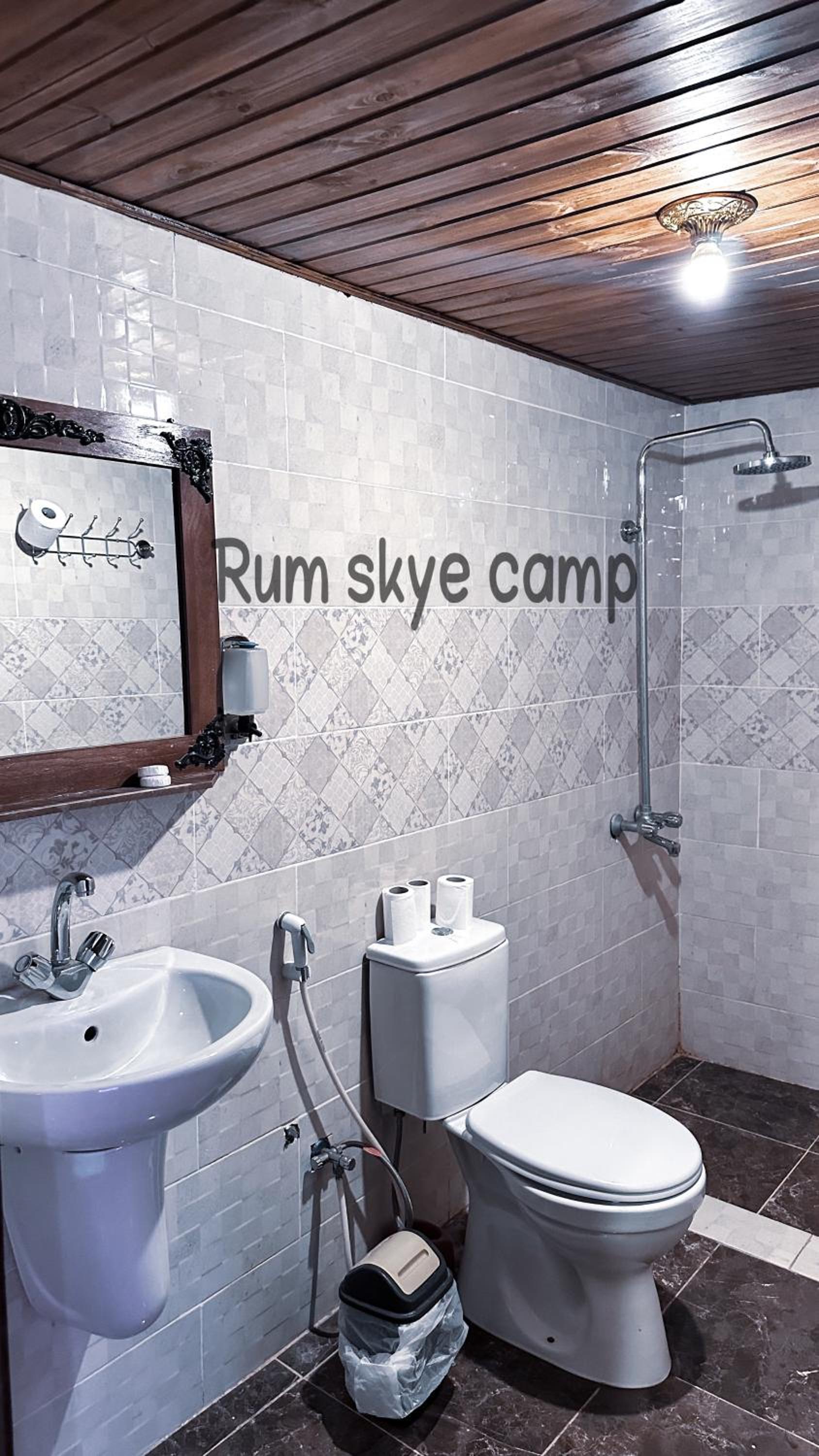 RUM ARIZONA lUXURY CAMP