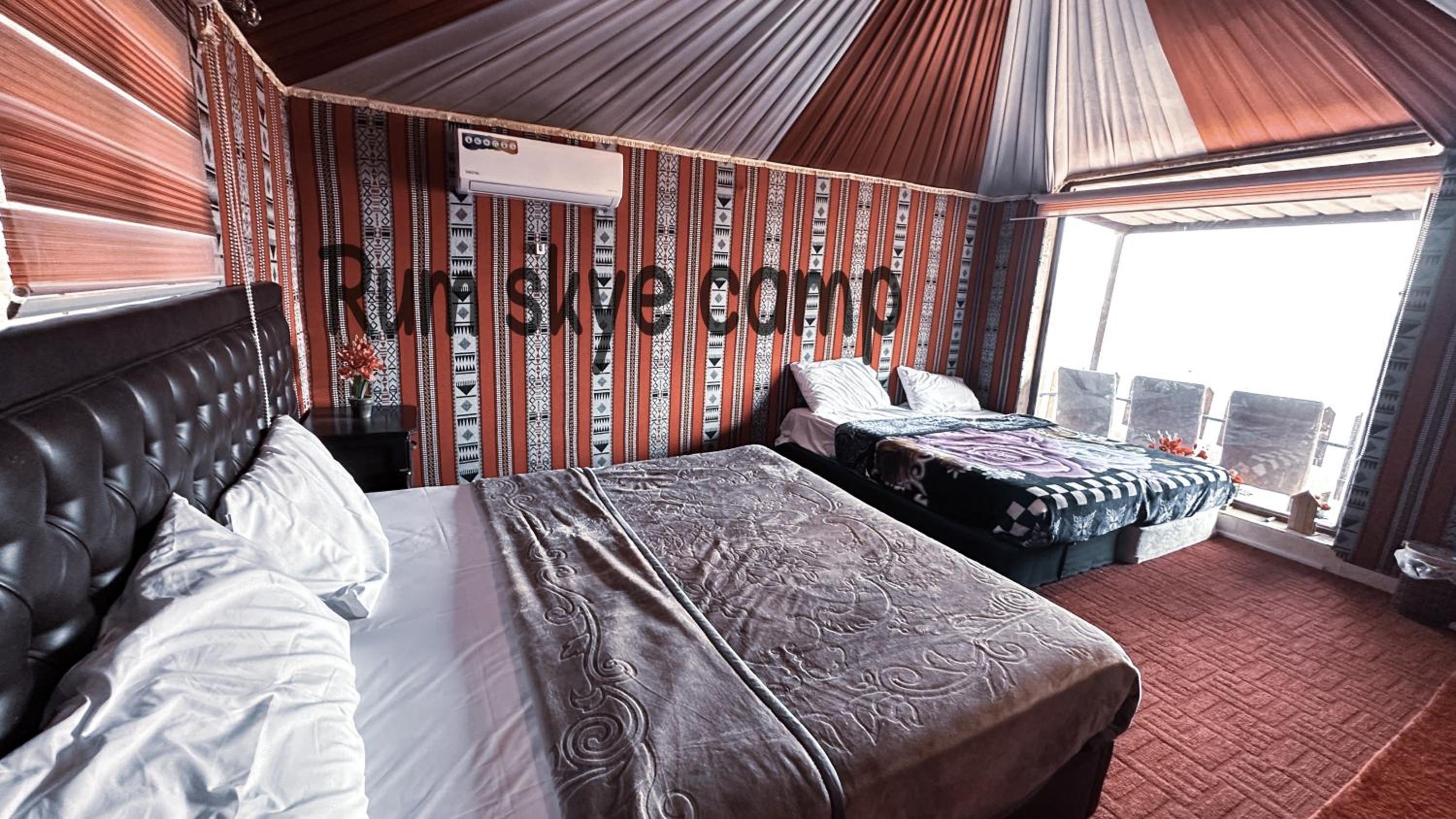 RUM ARIZONA lUXURY CAMP