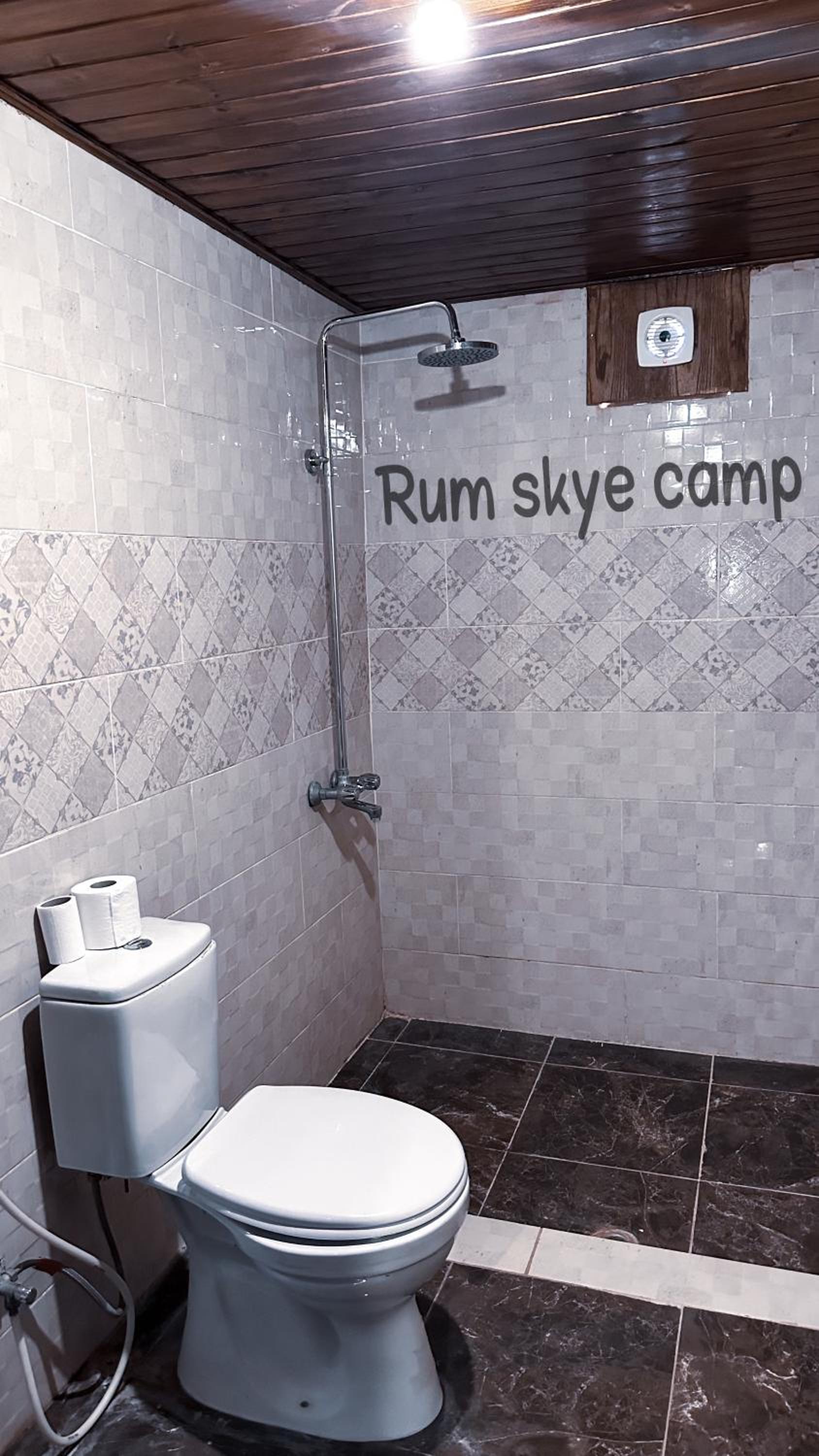 RUM ARIZONA lUXURY CAMP