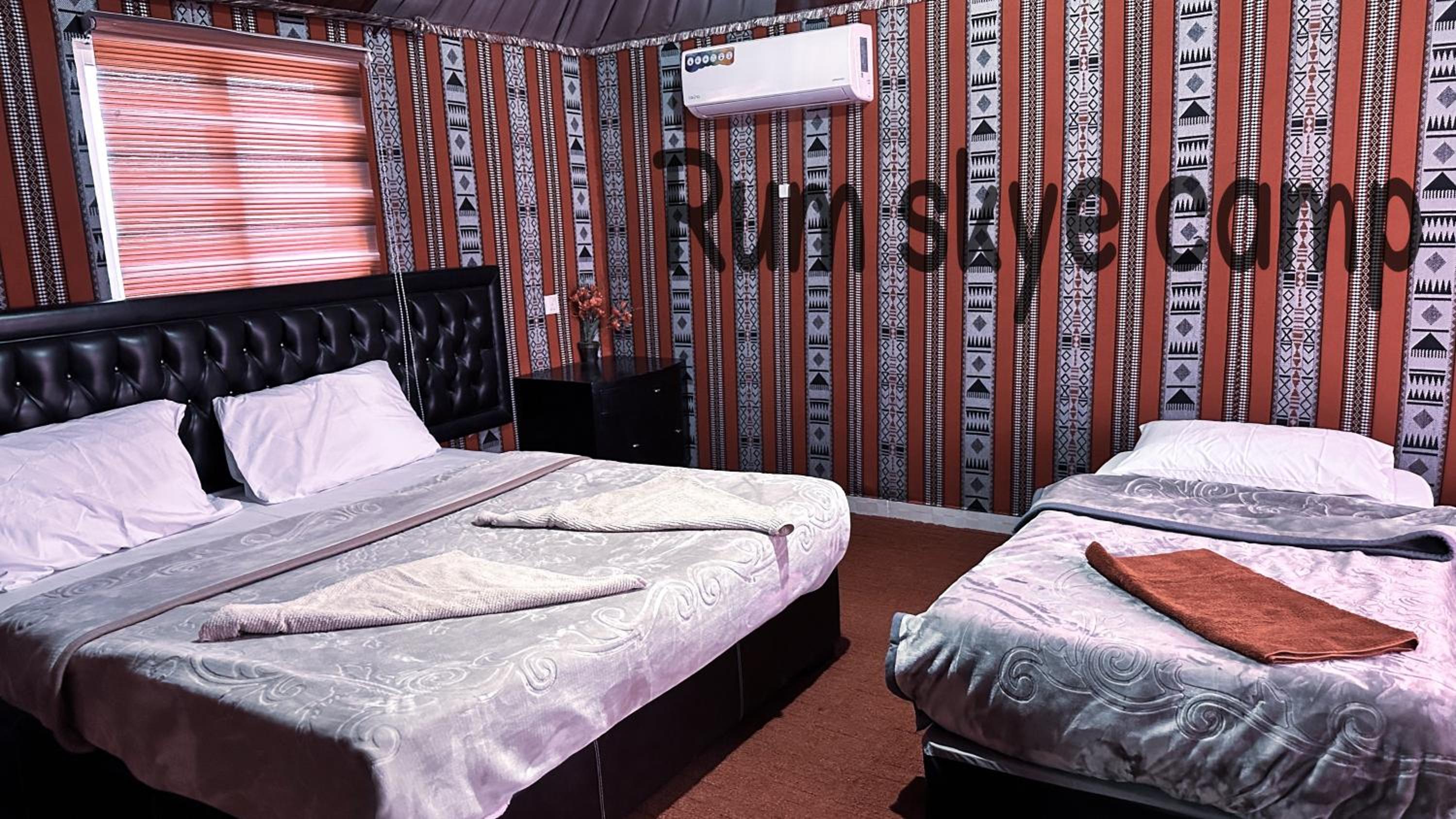 RUM ARIZONA lUXURY CAMP