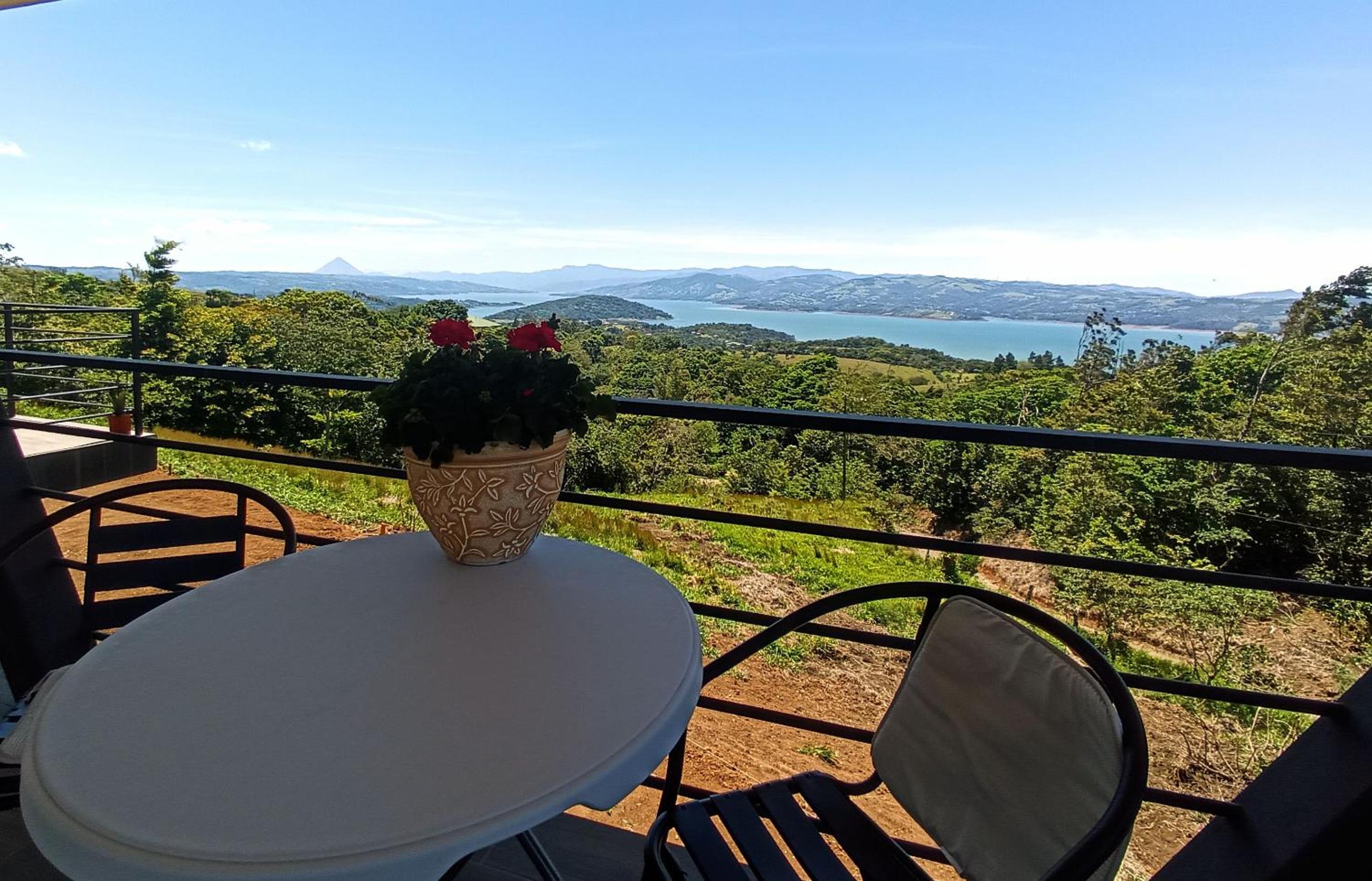 VILLA SIMONE ARENAL French Ecolodge
