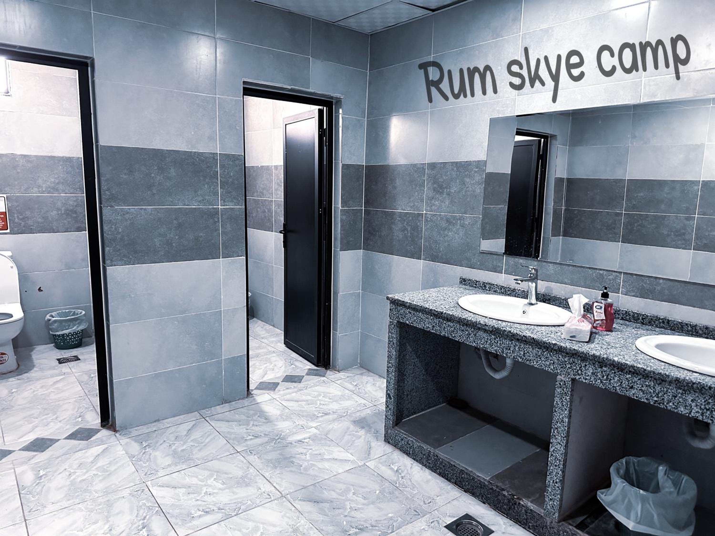 RUM ARIZONA lUXURY CAMP