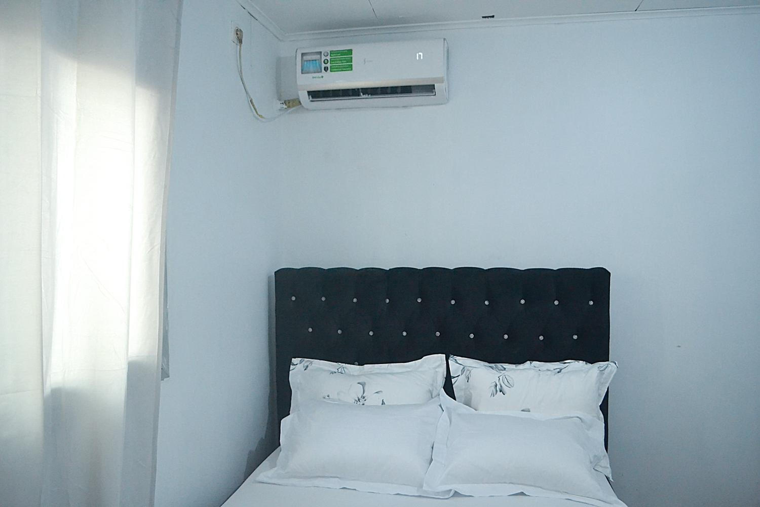 COSY BAY