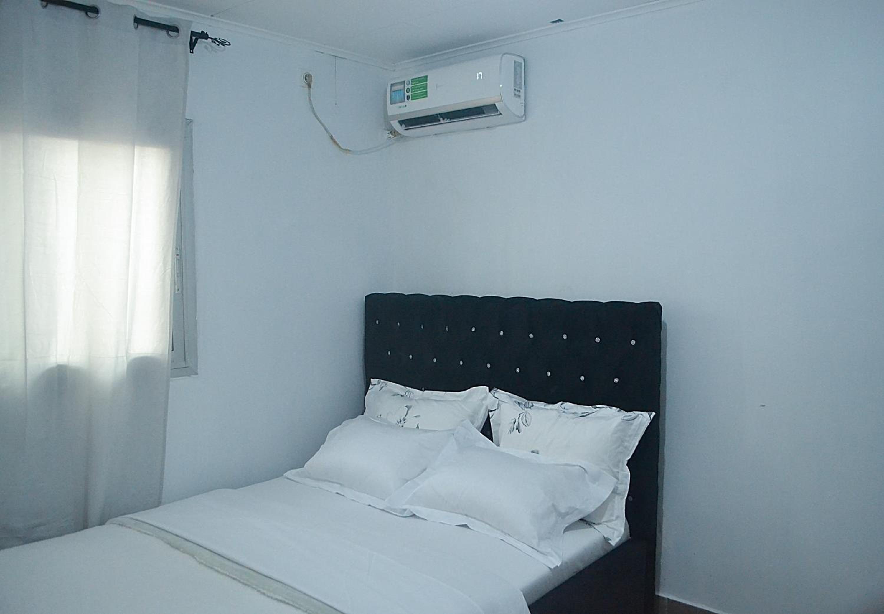 COSY BAY