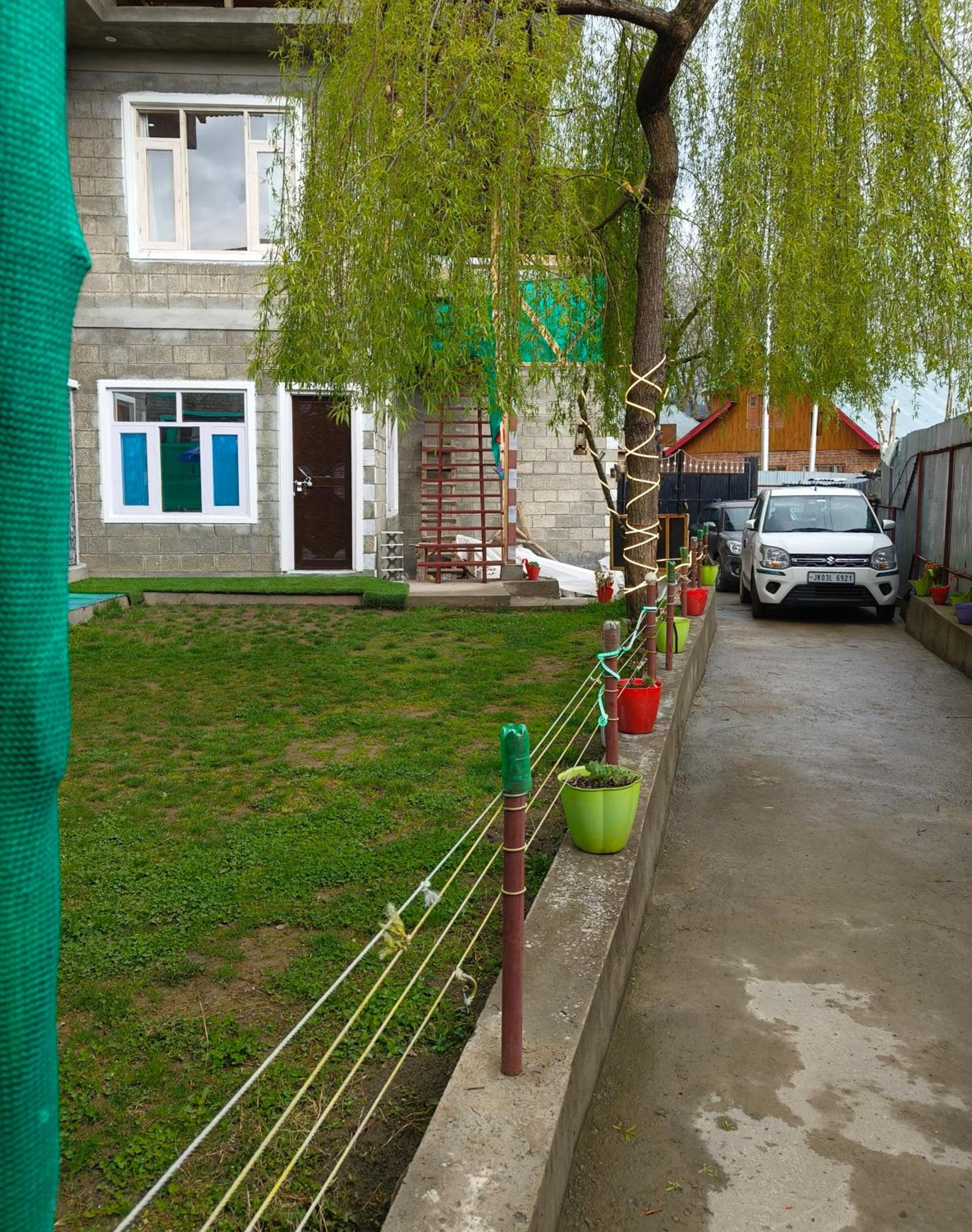 Valley Guest House Pahalgam