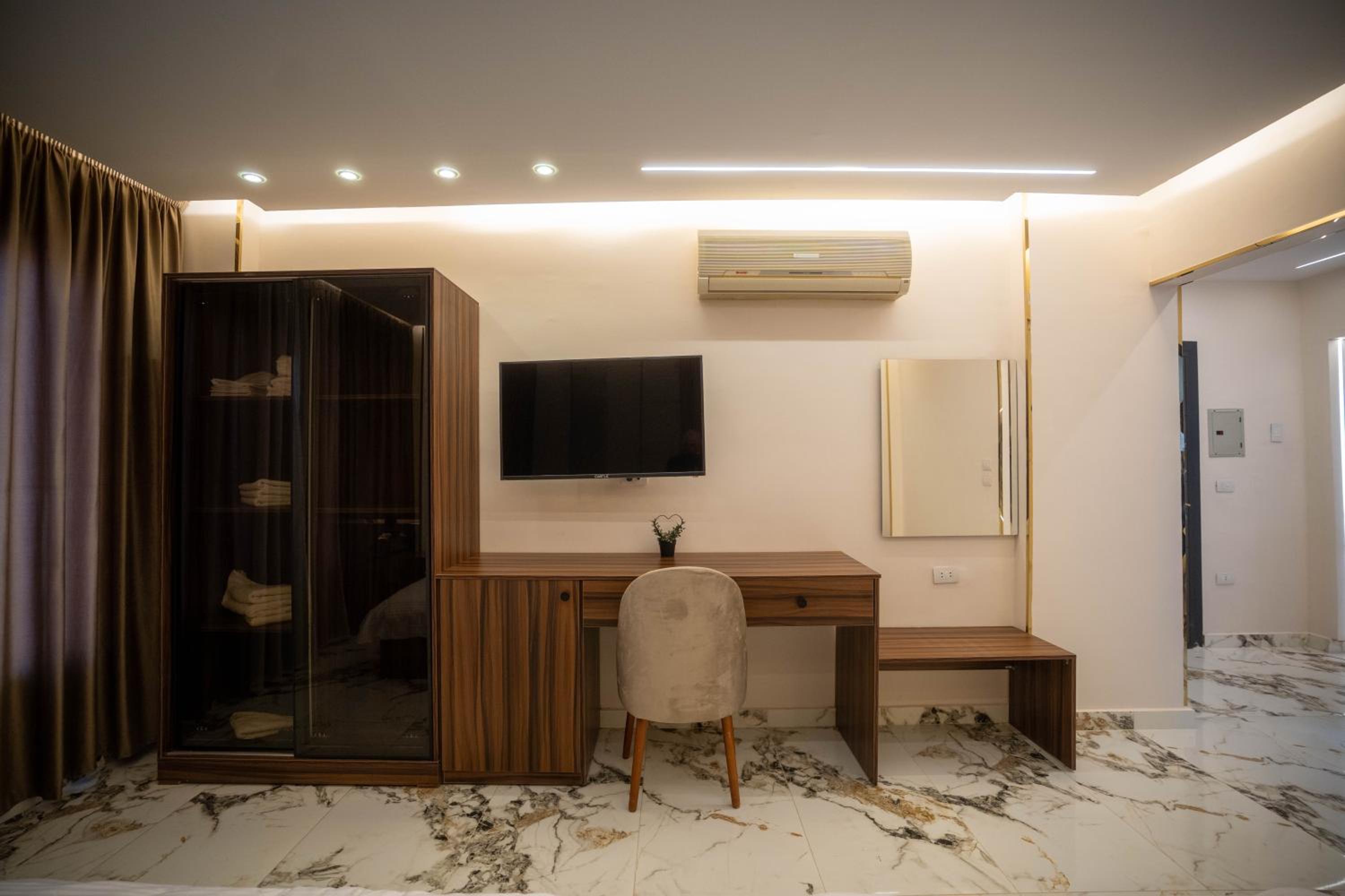 New Cairo Airport Studio