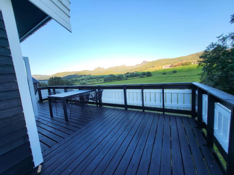 Sweet Cabin Leknes view 5