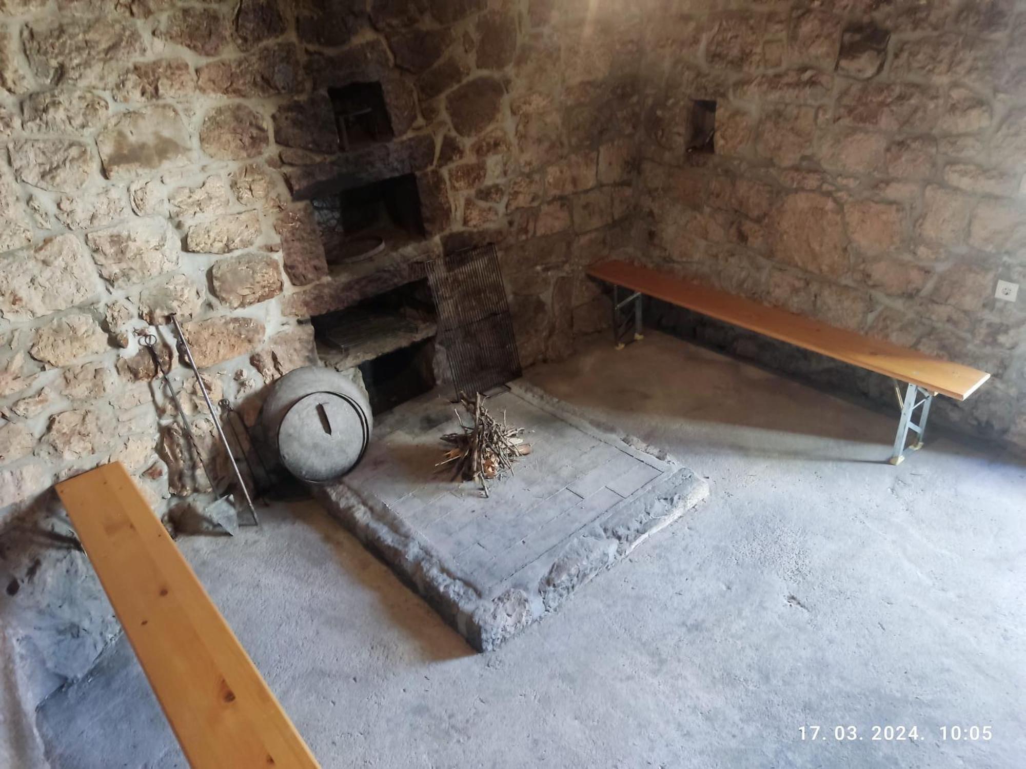 Photo 42