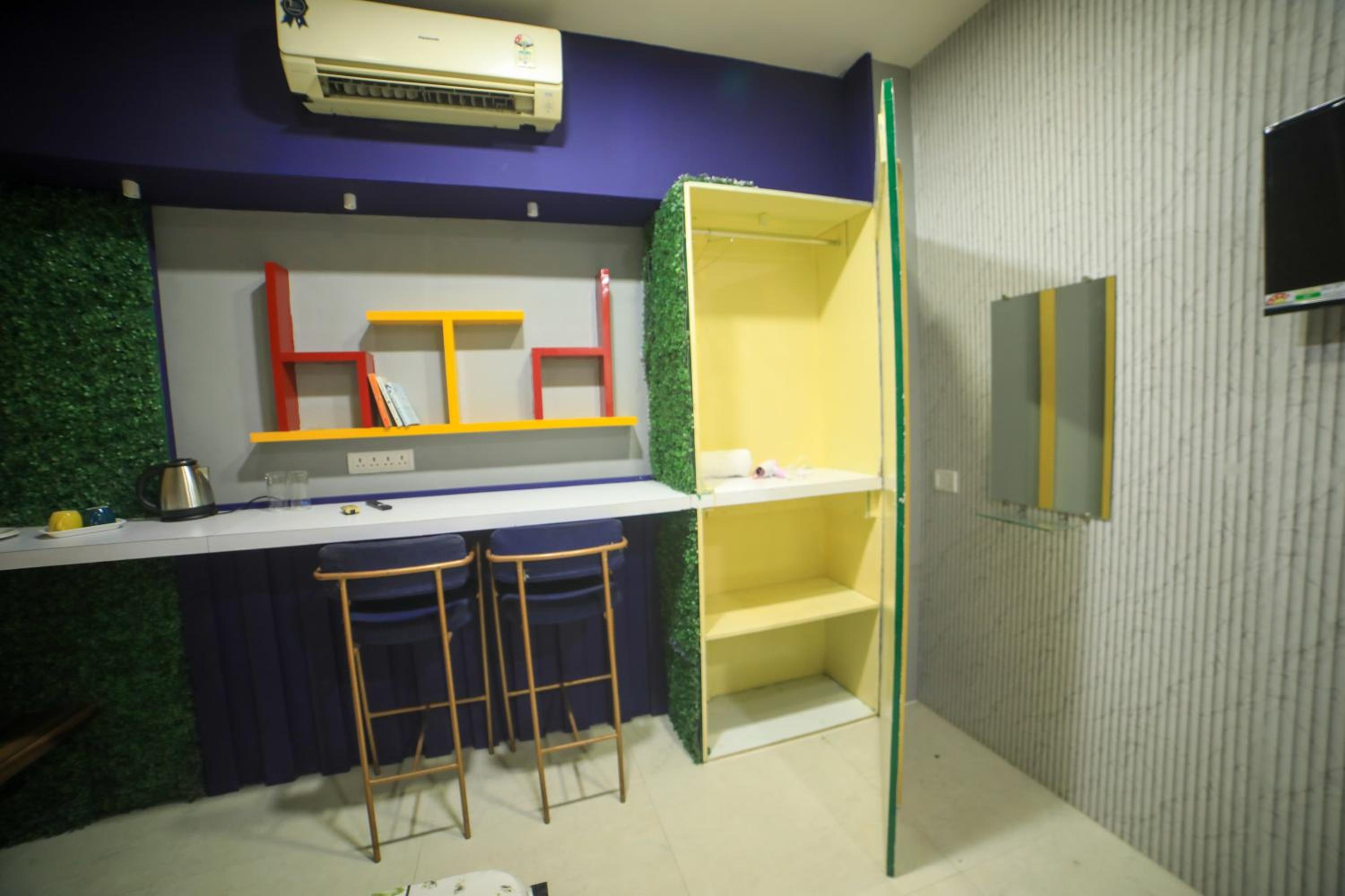 hotel room