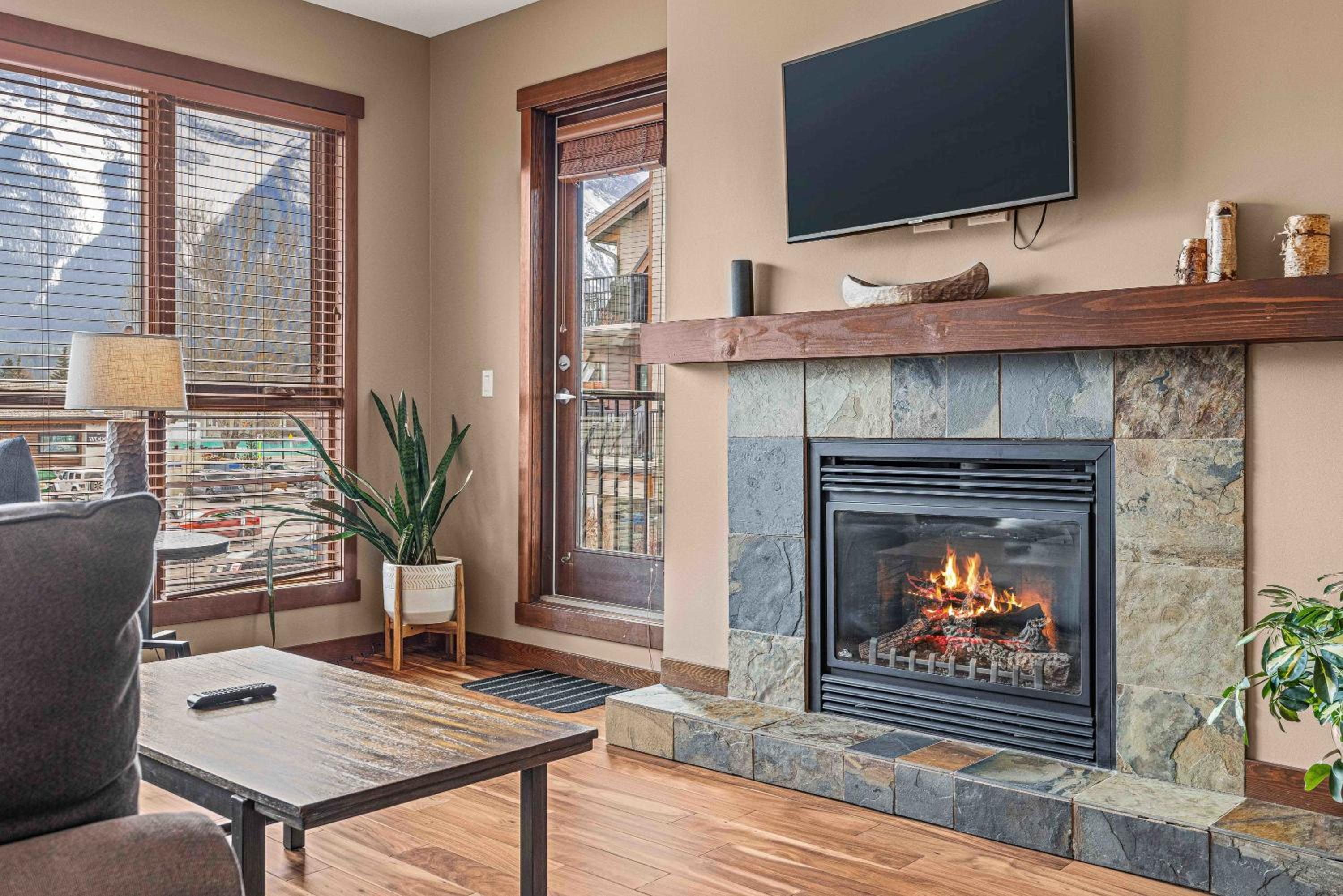 Best Views of Canmore - 2Bed 2Bath