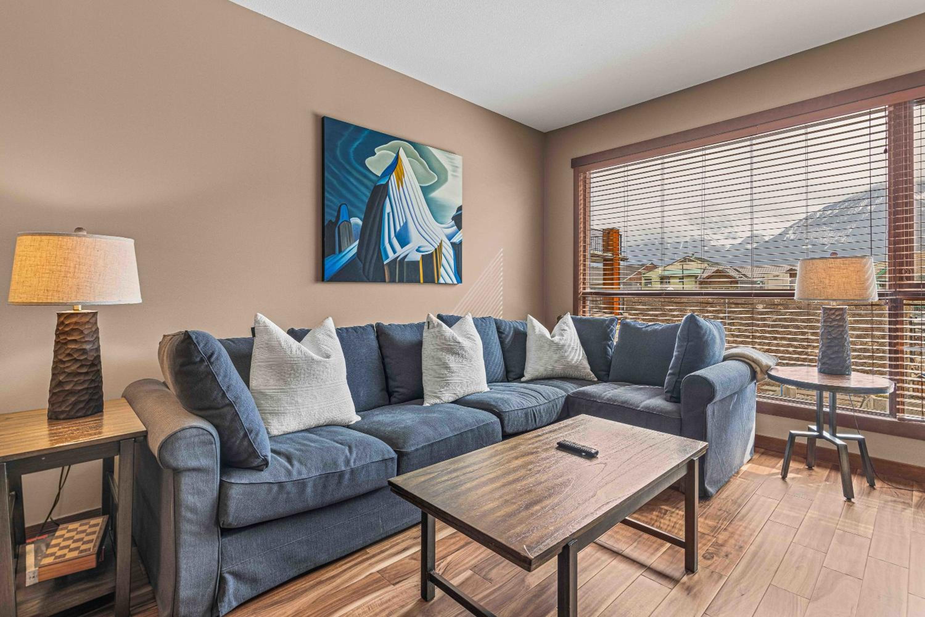 Best Views of Canmore - 2Bed 2Bath