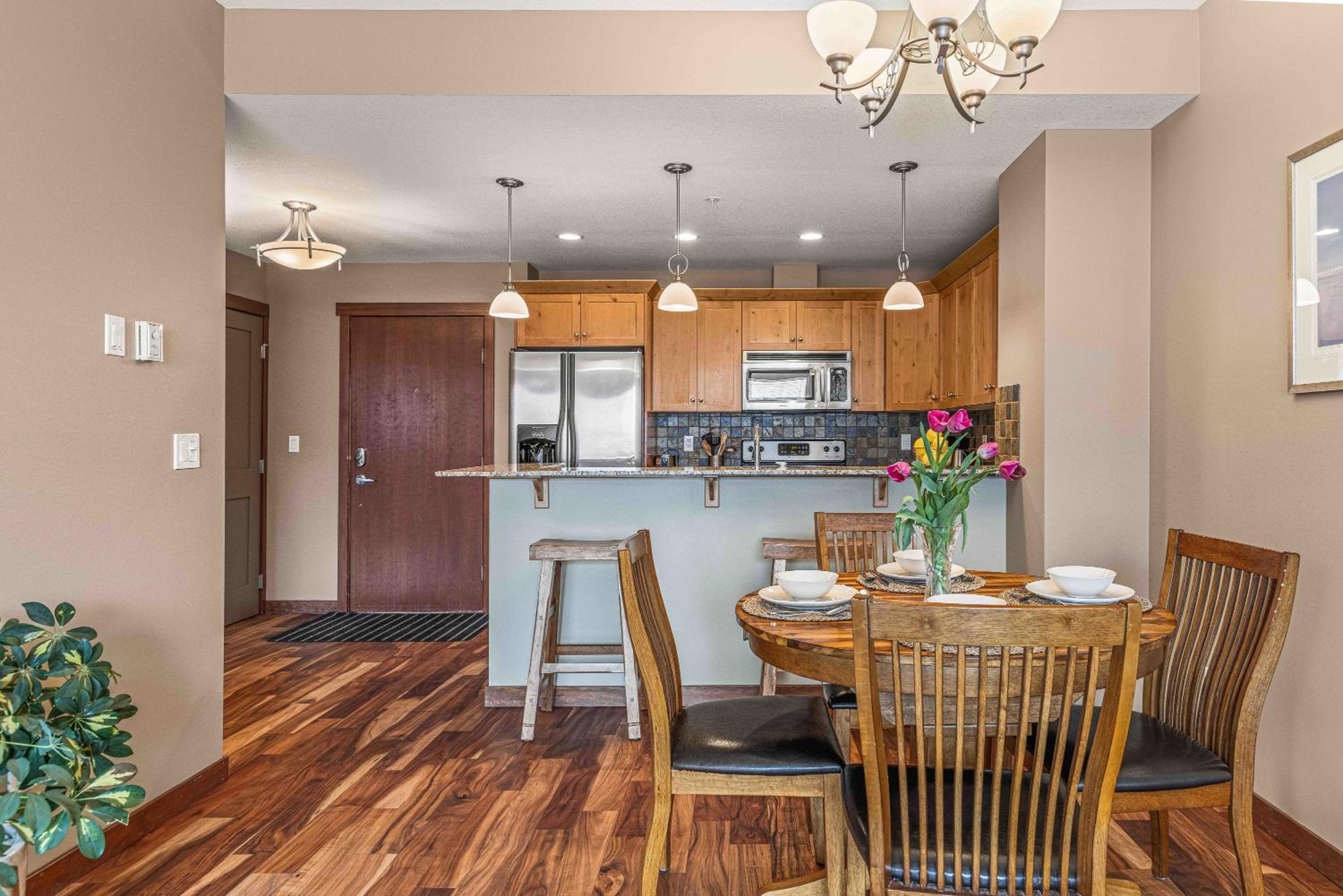 Best Views of Canmore - 2Bed 2Bath