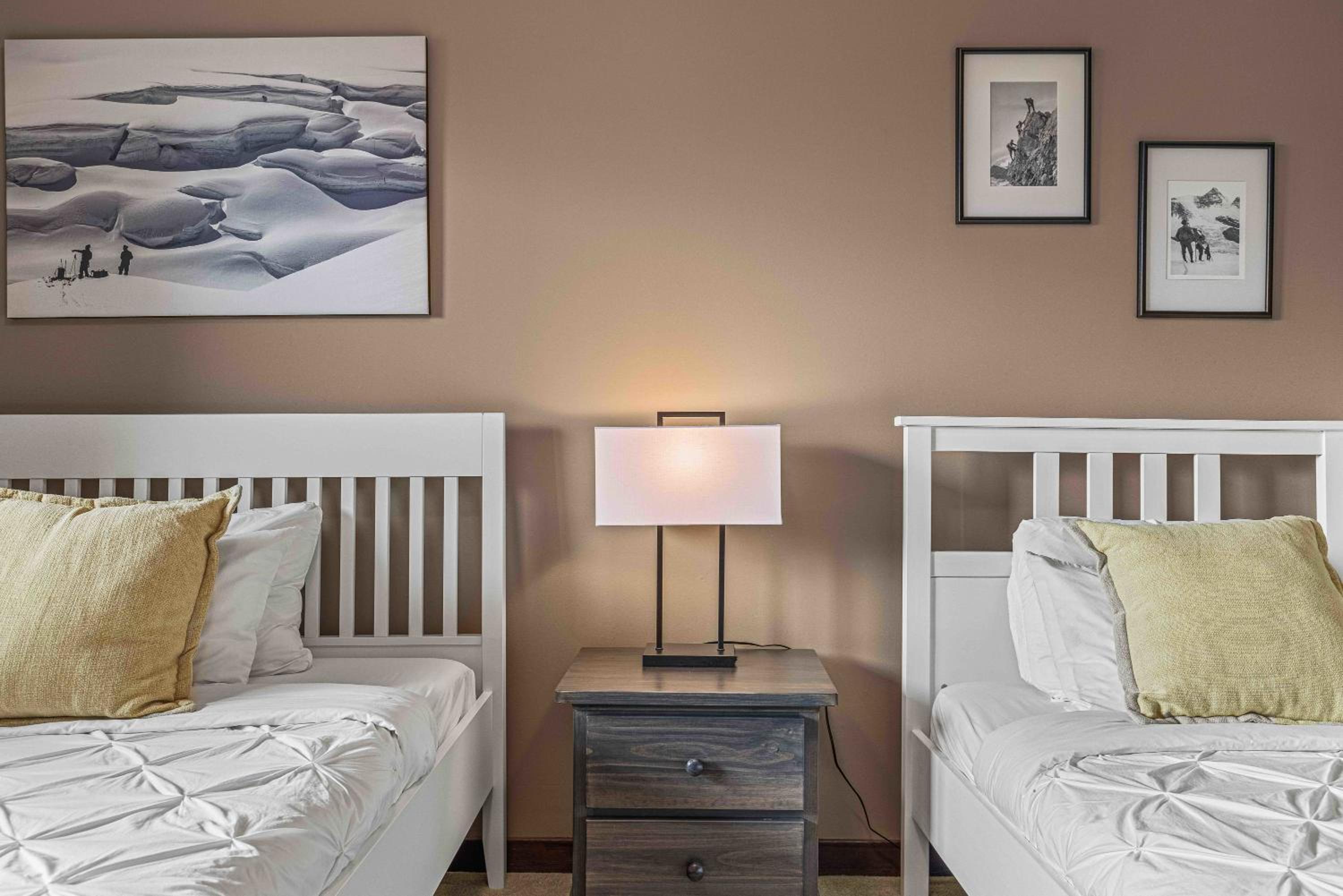 Best Views of Canmore - 2Bed 2Bath
