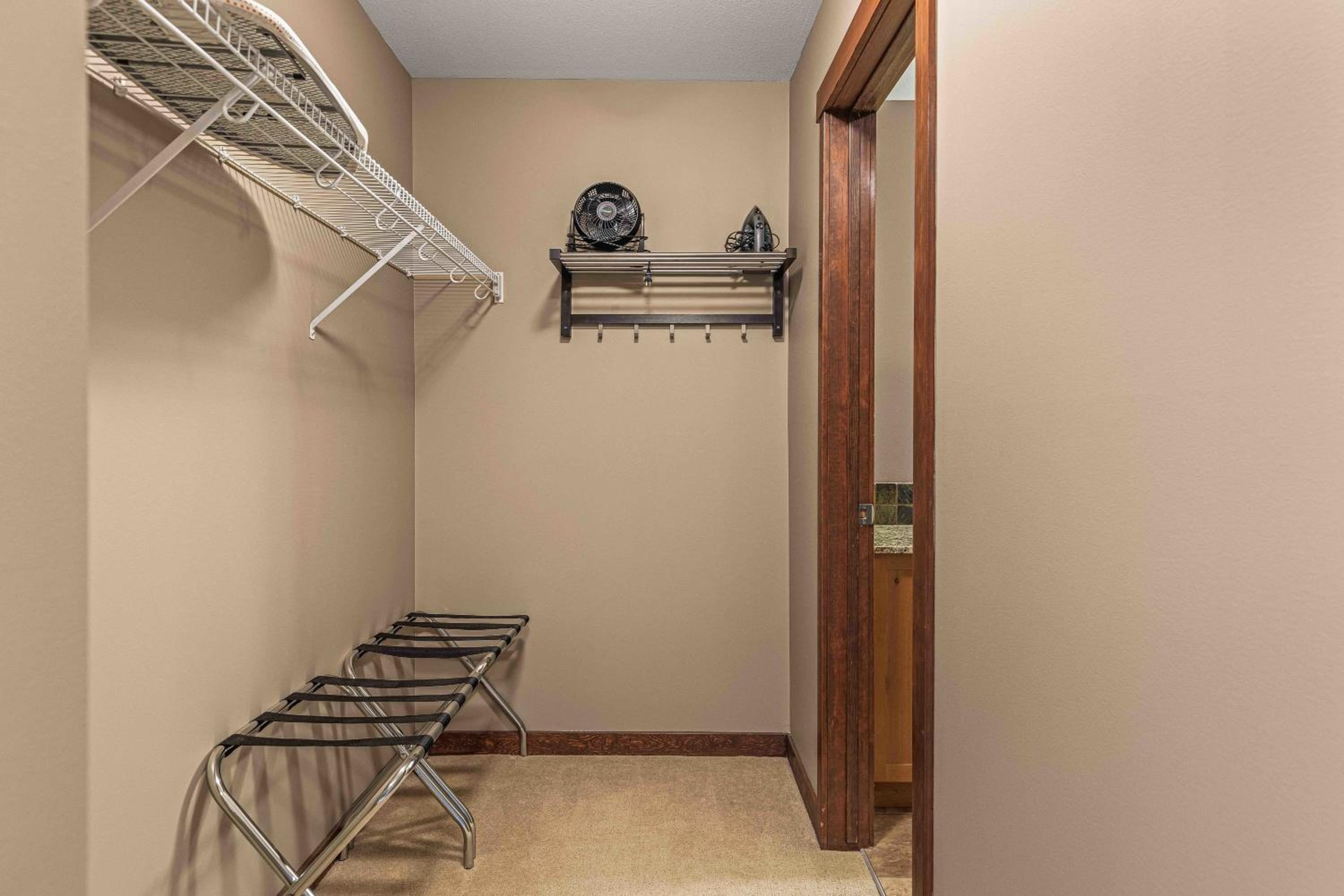 Best Views of Canmore - 2Bed 2Bath