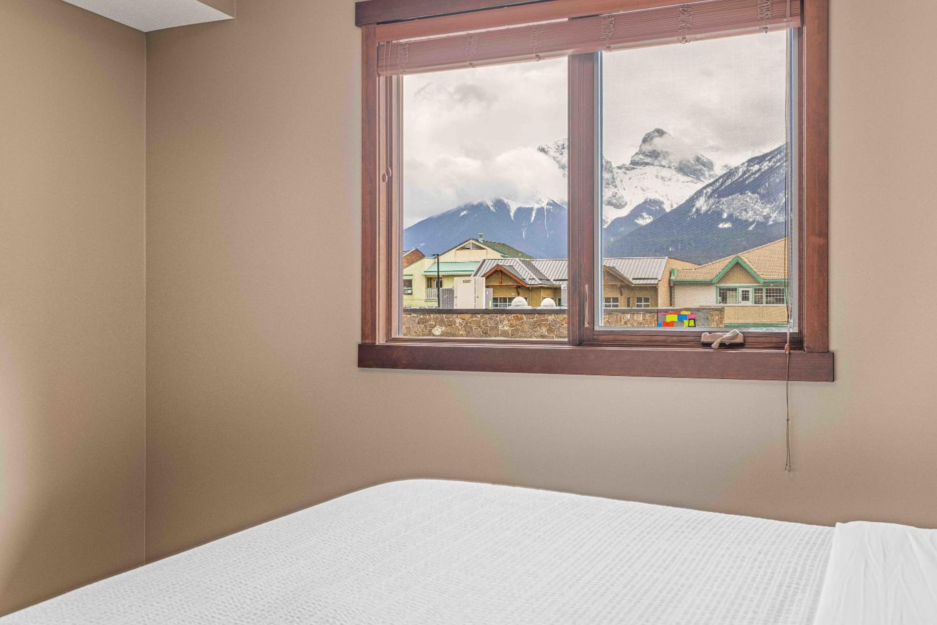 Best Views of Canmore - 2Bed 2Bath