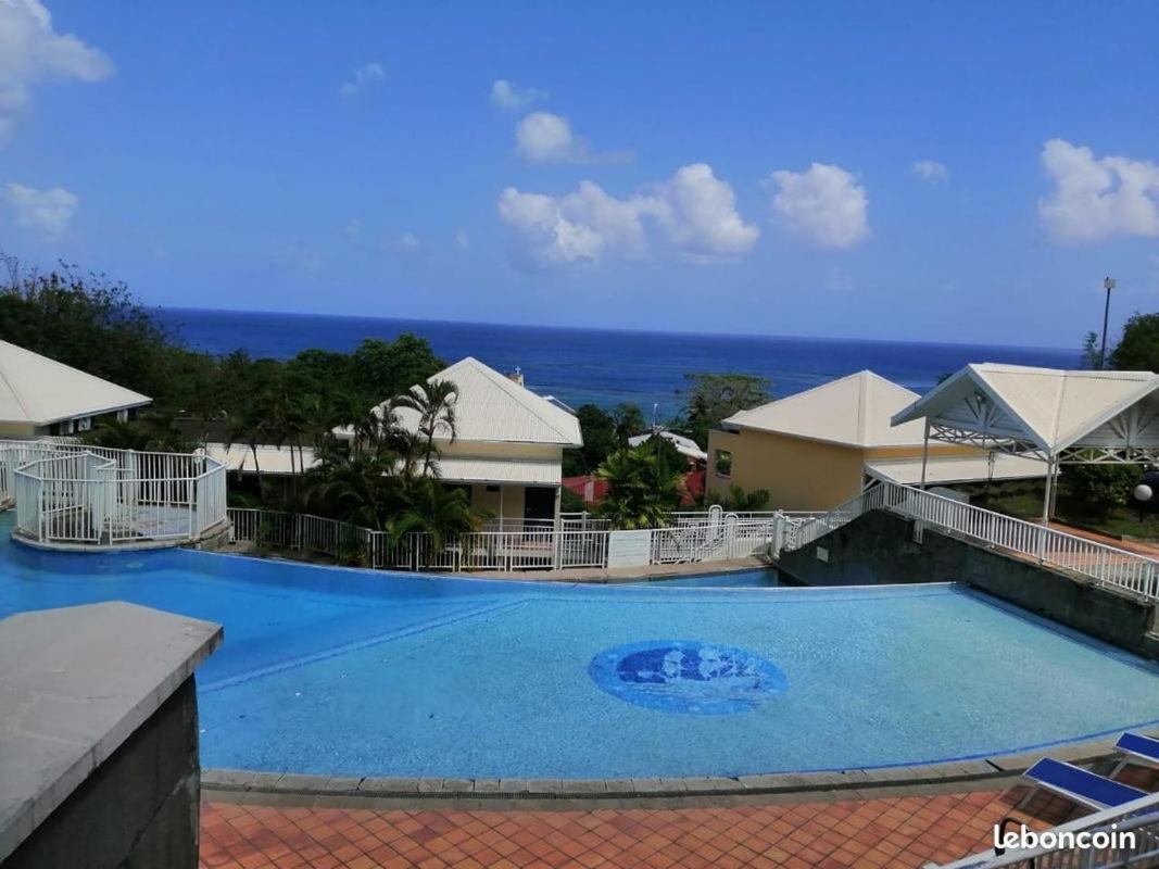 Ti punch studio Vue sur mer avec piscine
