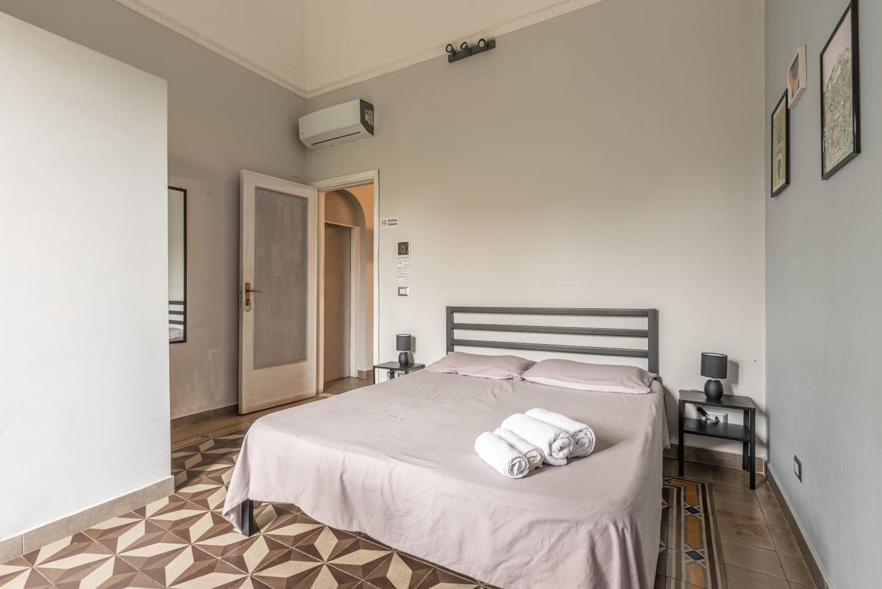 MAG guest house en Palermo — hotel room