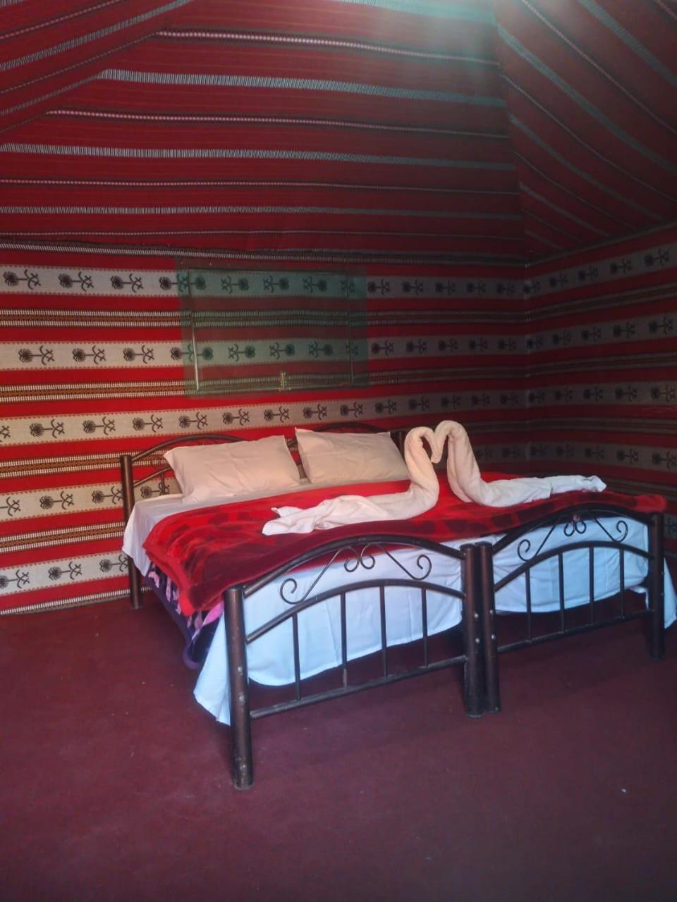 Moon City Luxury Tent view 5